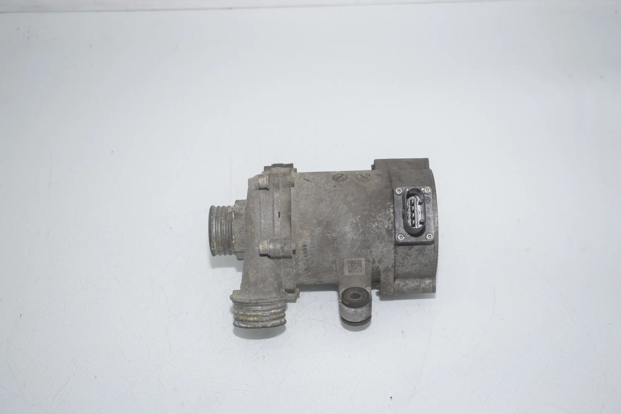 Water Pump – OEM 7597715 · BMW 3 (F30, F80) BMW 3 (F30, F80) 320 i 2012