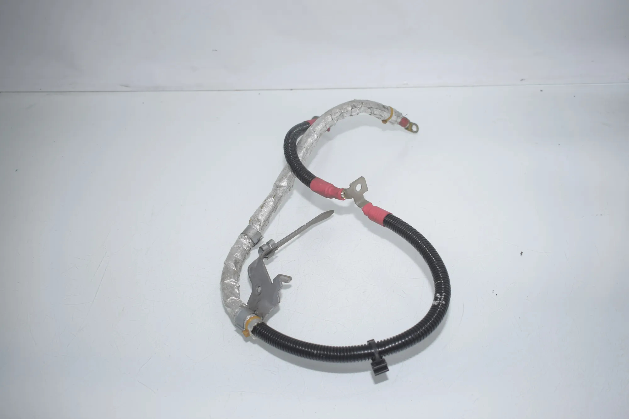Positive Battery Cable – OEM 7624617 · BMW 3 (F30, F80) BMW 3 (F30, F80) 320 i 2012 – 3