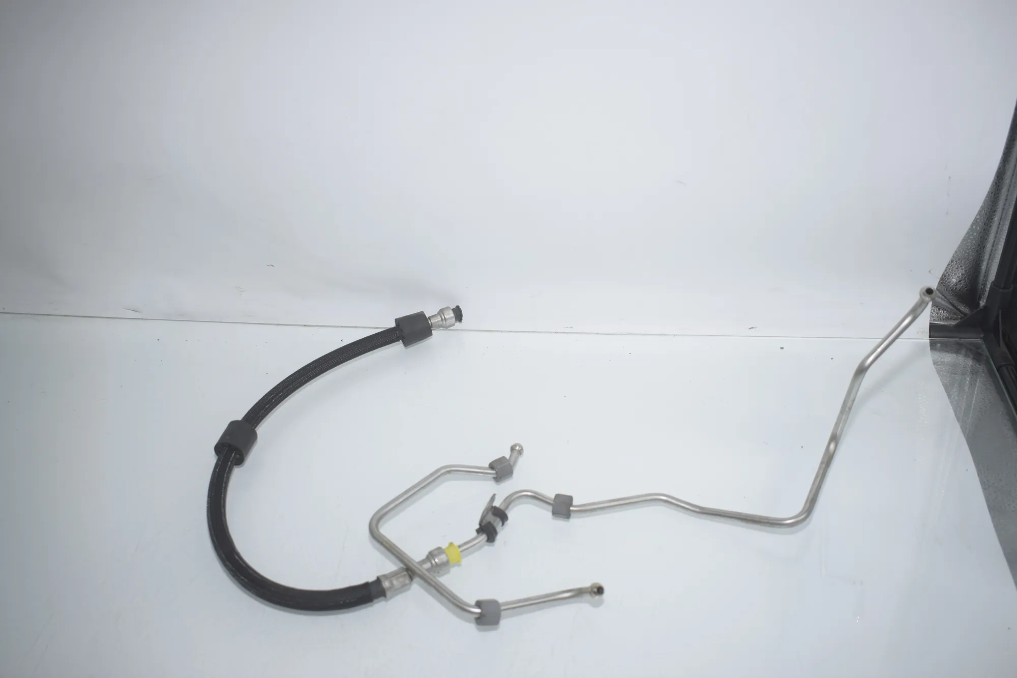 Fuel Pipe – OEM 7585426 · BMW 3 (F30, F80) BMW 3 (F30, F80) 320 i 2012