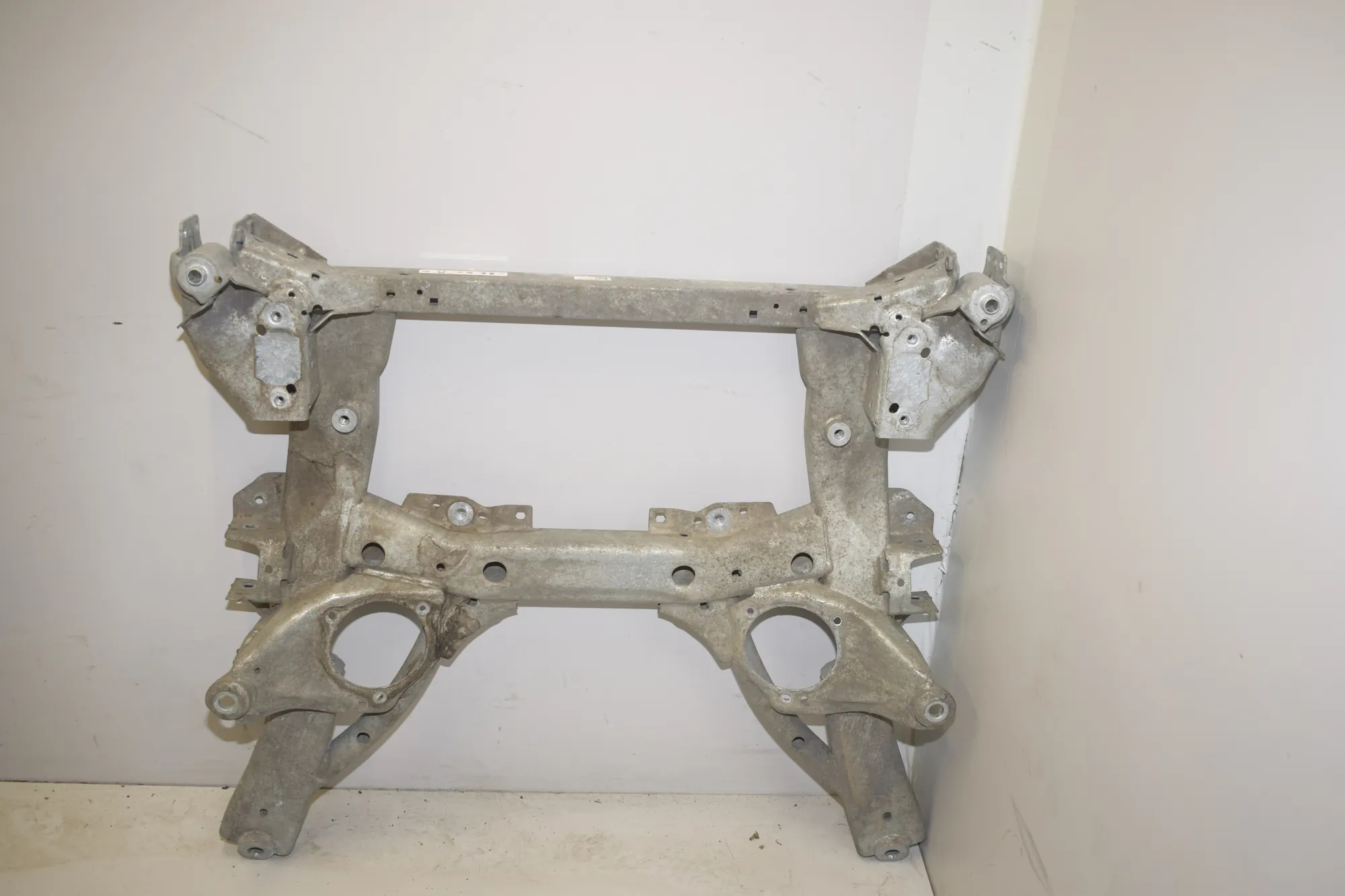 Front Subframe – OEM 6883131 · BMW 3 Touring (G21) BMW 3 Touring (G21) 320 d Mild-Hybrid 2023 – 5