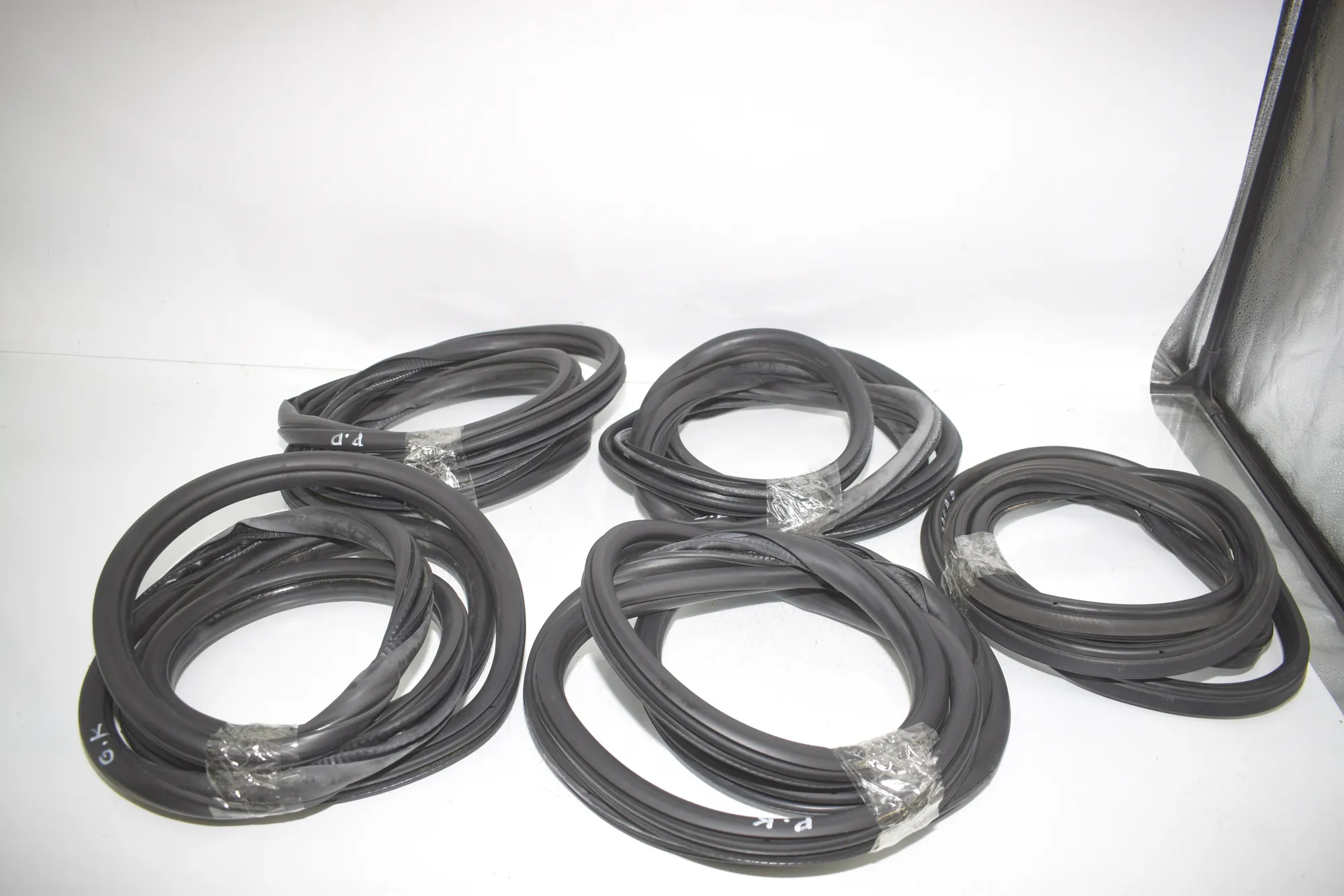 Front Right Door Seal Rubber – OEM 7258329 · BMW 3 (F30, F80) BMW 3 (F30, F80) 320 i 2012 – 2
