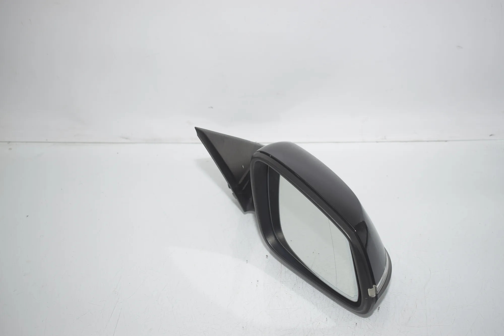 Right Side Wing Mirror – OEM 7245136 · BMW 3 (F30, F80) BMW 3 (F30, F80) 320 i 2012 – 4