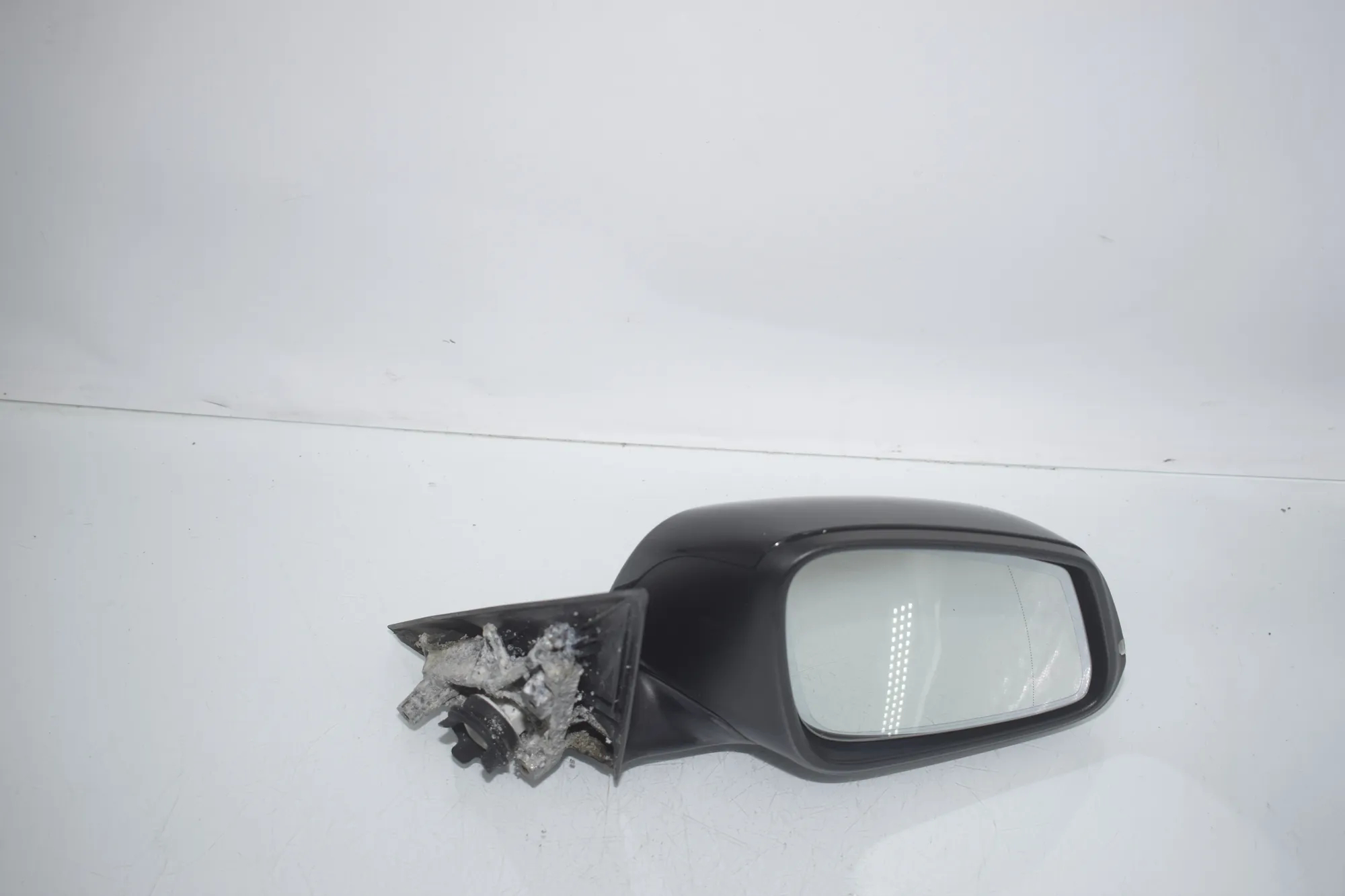 Right Side Wing Mirror – OEM 7245136 · BMW 3 (F30, F80) BMW 3 (F30, F80) 320 i 2012