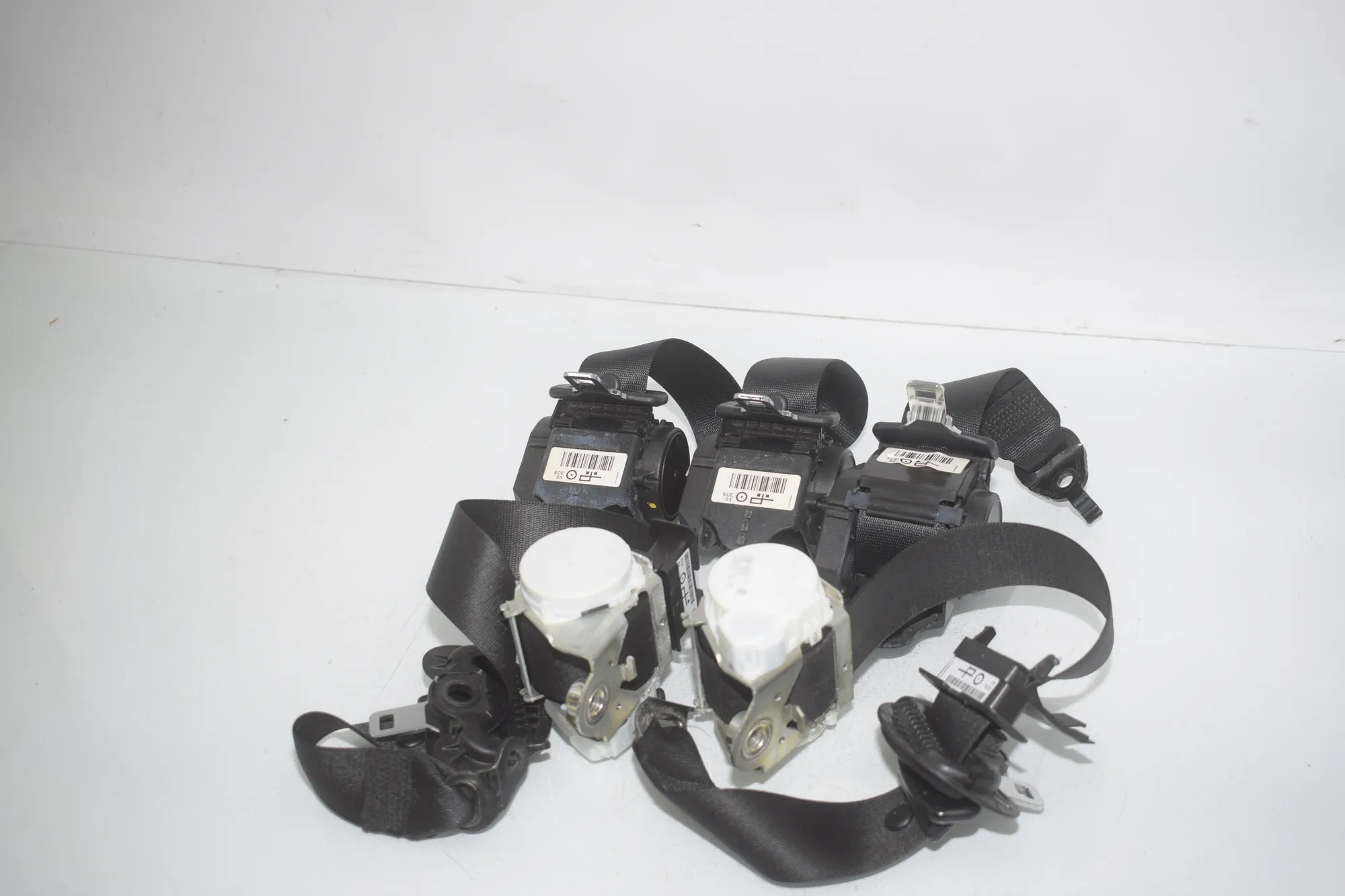 Front Right Seatbelt – OEM 7243308 · BMW 3 (F30, F80) BMW 3 (F30, F80) 320 i 2012 – 3