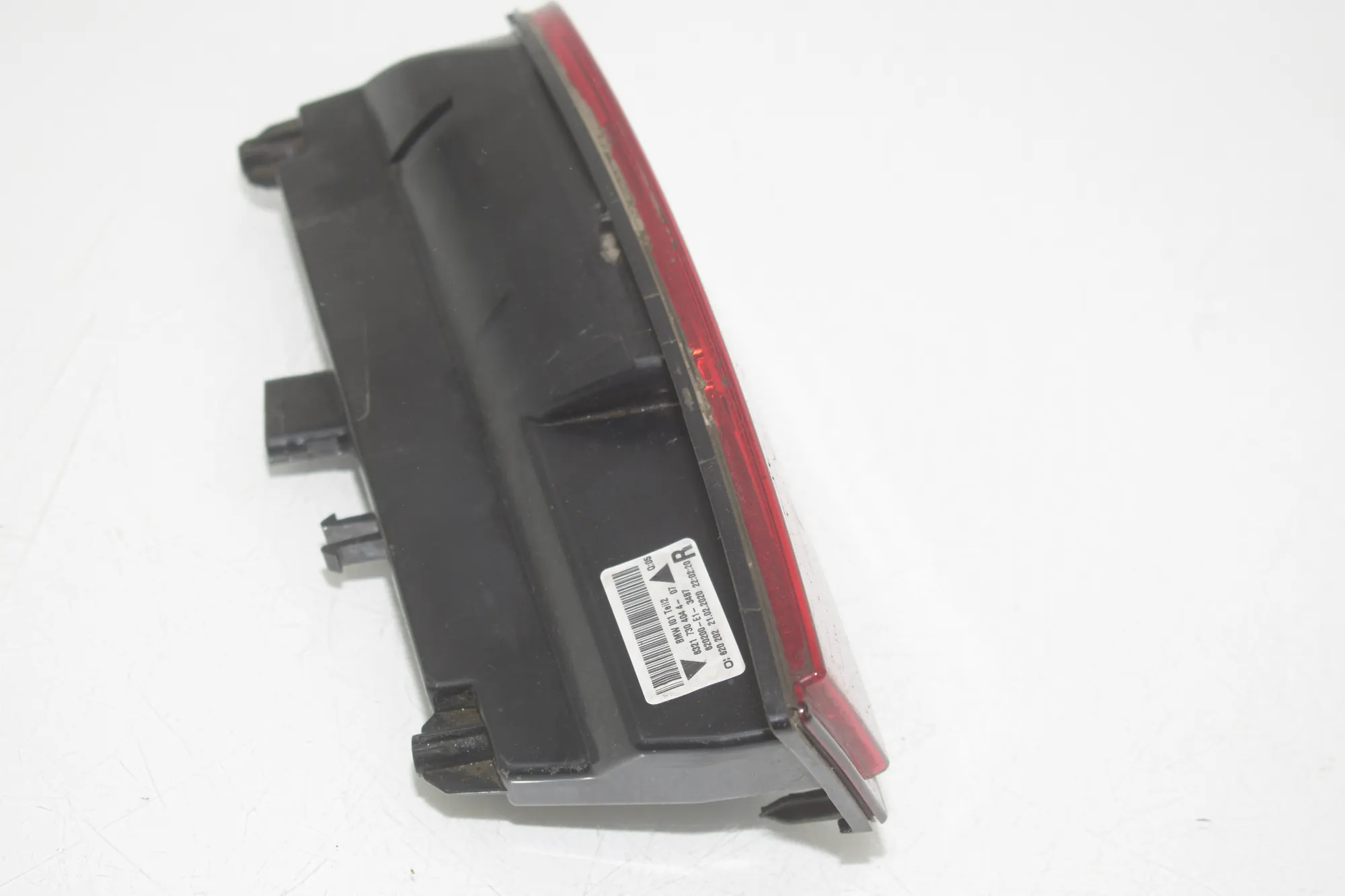 Rear Right Bumper Reflector – OEM 7304044 · BMW i3 (I01) BMW i3 (I01) Electric 2020 – 3