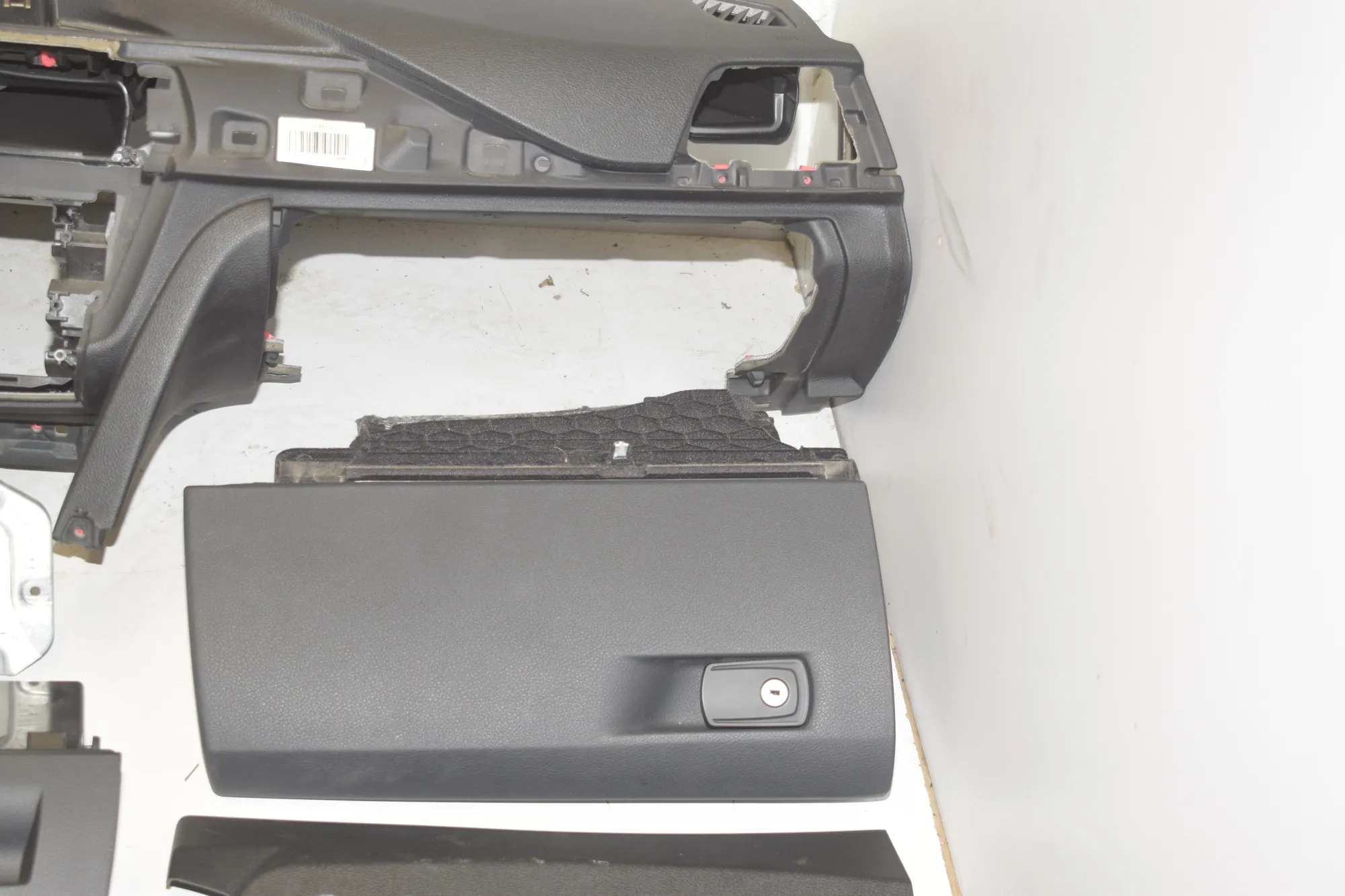 Dashboard – OEM 9247997 · BMW 3 (F30, F80) BMW 3 (F30, F80) 320 i 2012 – 5