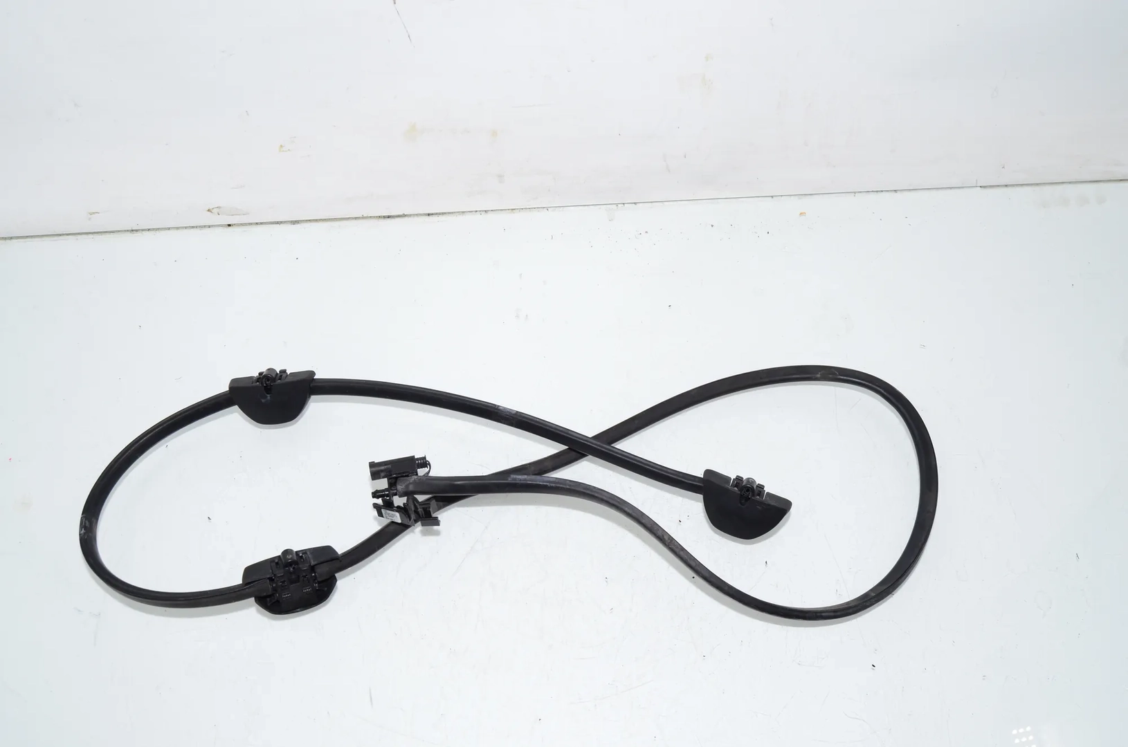 Windshield Nozzle Jet – OEM 7357373 · BMW 7 (G11, G12) 750 d, Ld xDrive 2016 – 3