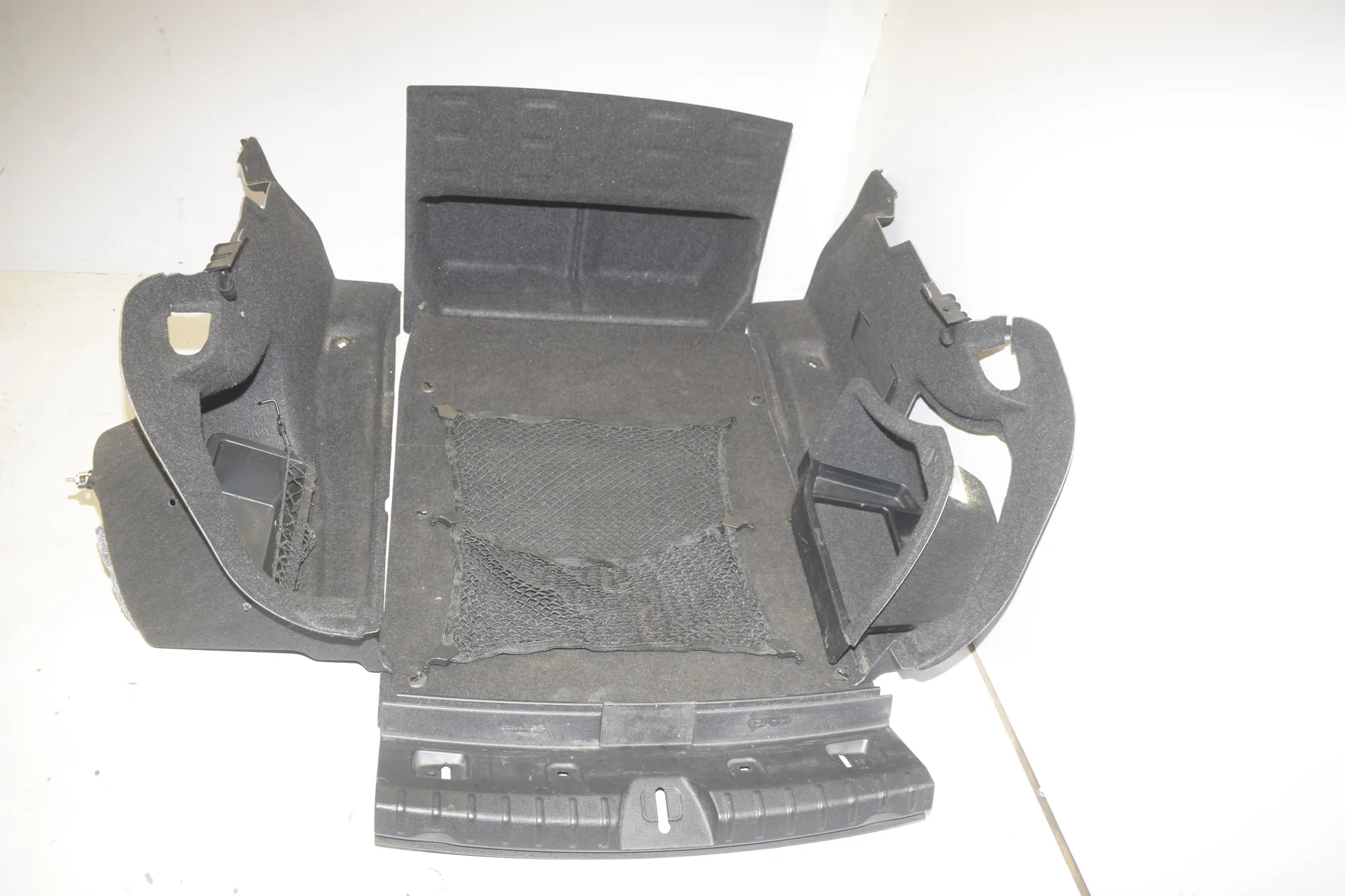 Trunk Trim Kit – OEM 7246303 · BMW 3 (F30, F80) BMW 3 (F30, F80) 320 i 2012 – 5