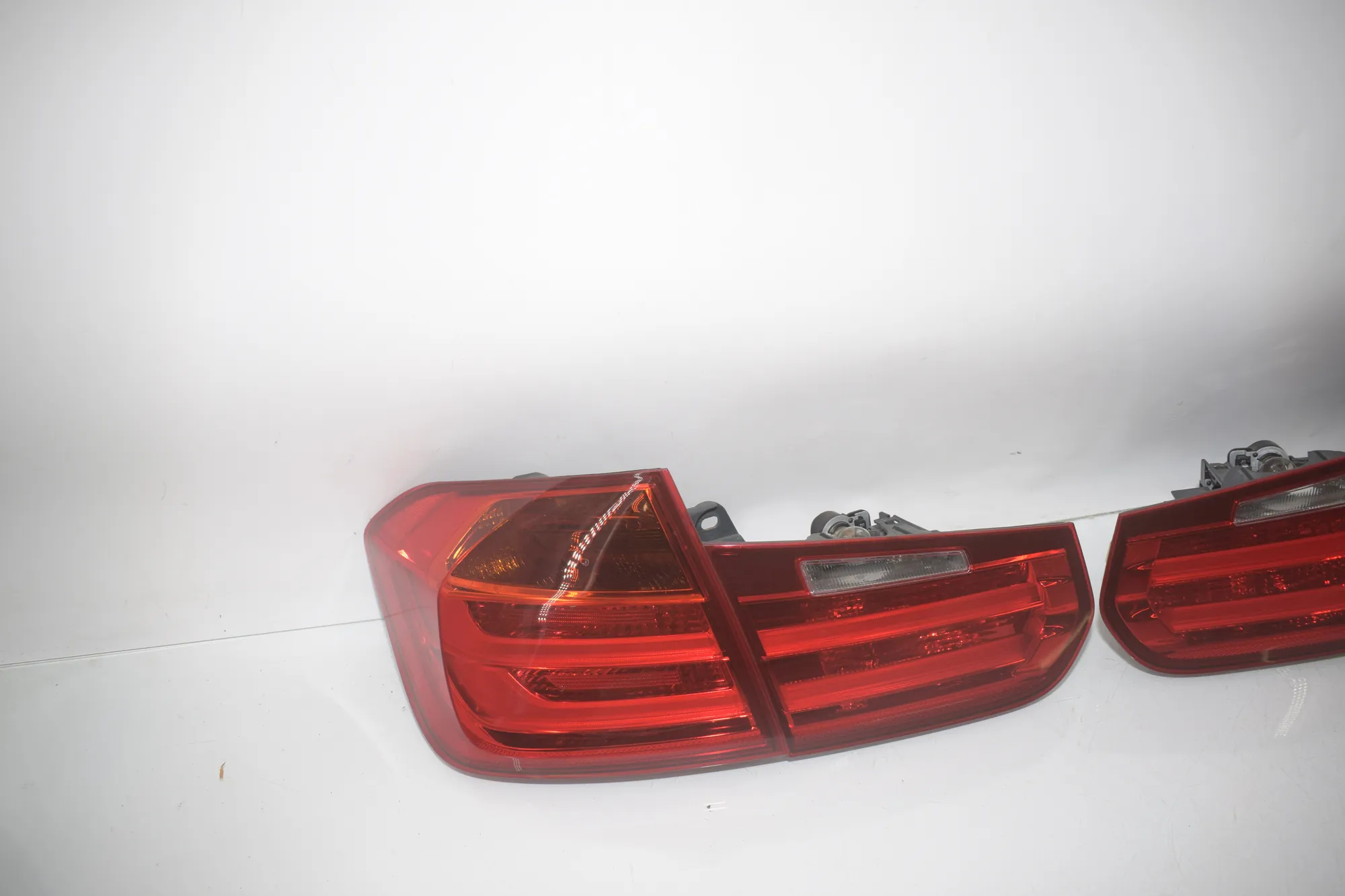 Rear Tail Light Set – OEM 7312845 · BMW 3 (F30, F80) BMW 3 (F30, F80) 320 i 2012 – 5