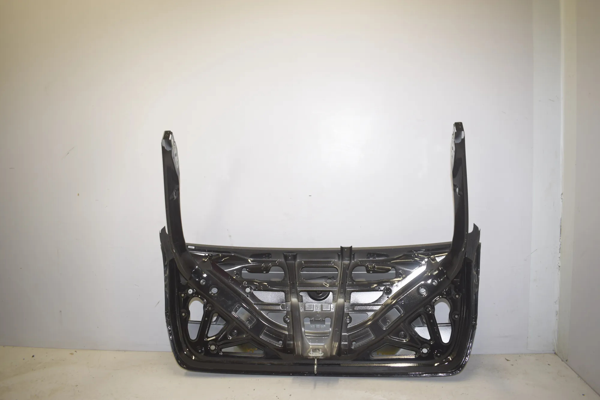 Tailgate Bootlid · BMW 5 Touring (F11) BMW 5 Touring (F11) M 550 d xDrive 2015 – 4
