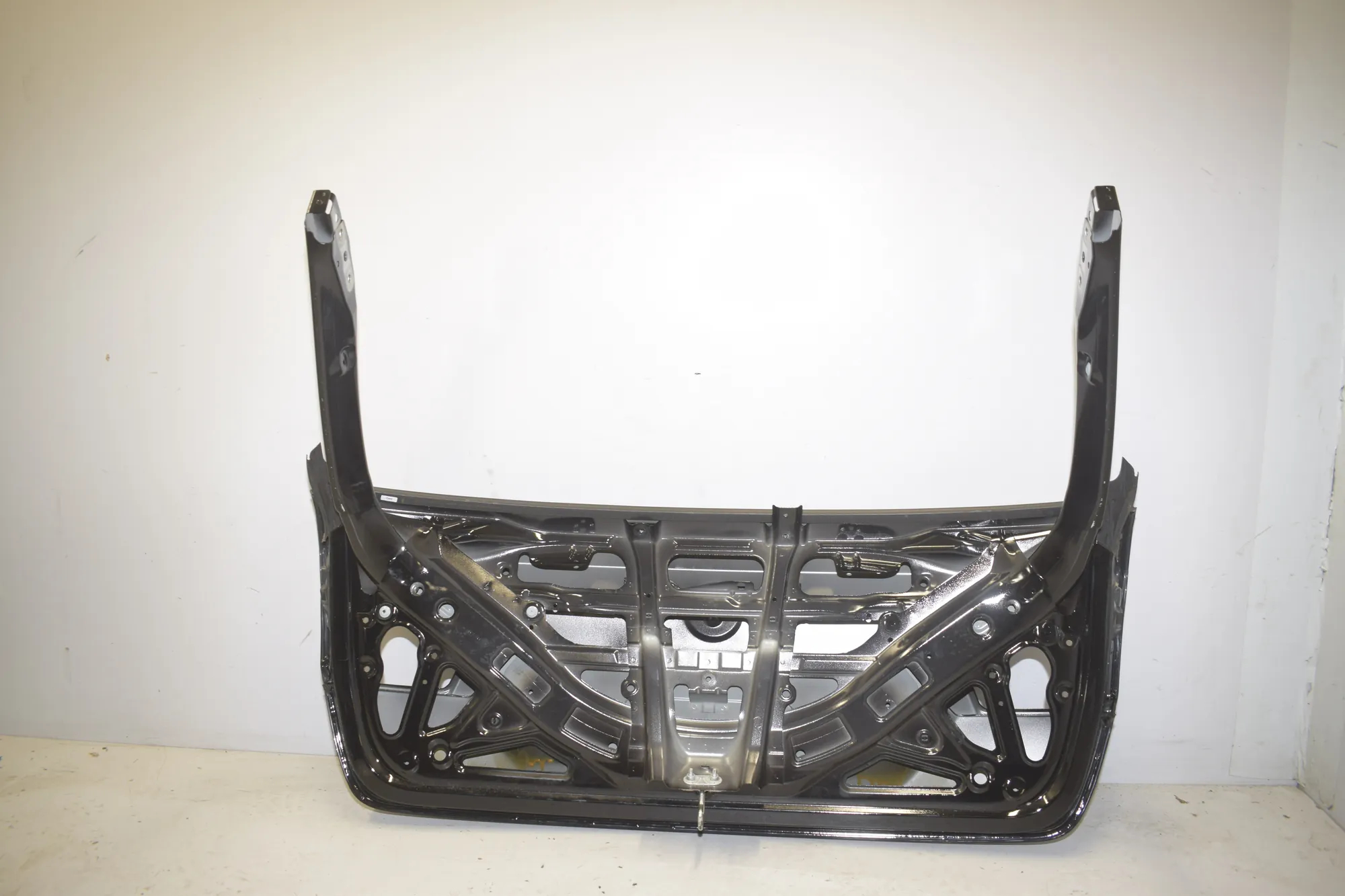 Tailgate Bootlid · BMW 5 Touring (F11) BMW 5 Touring (F11) M 550 d xDrive 2015 – 5