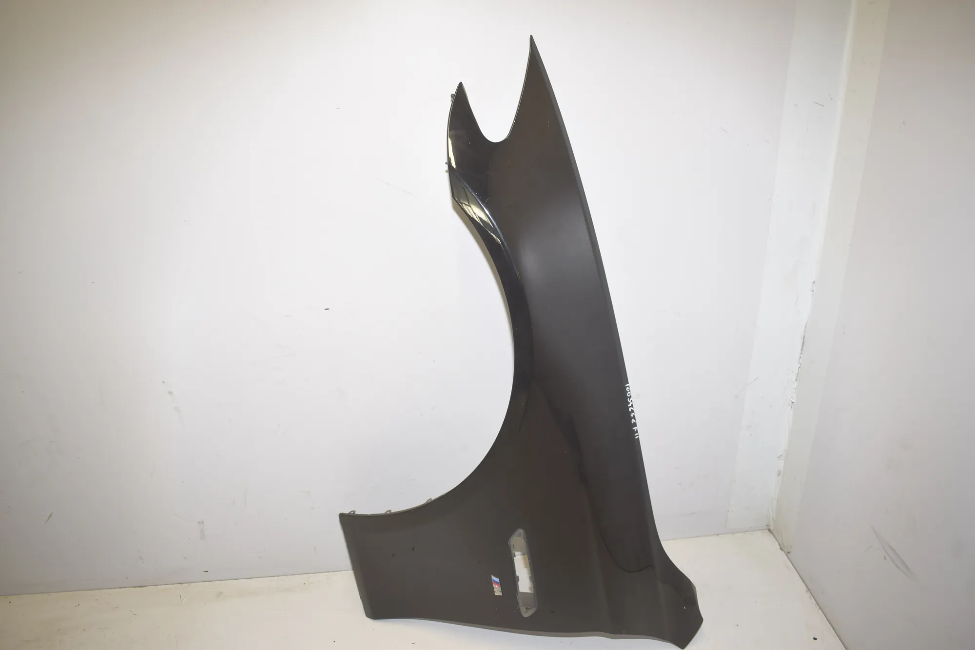 Front Left Fender · BMW 5 Touring (F11) BMW 5 Touring (F11) M 550 d xDrive 2015 – 3
