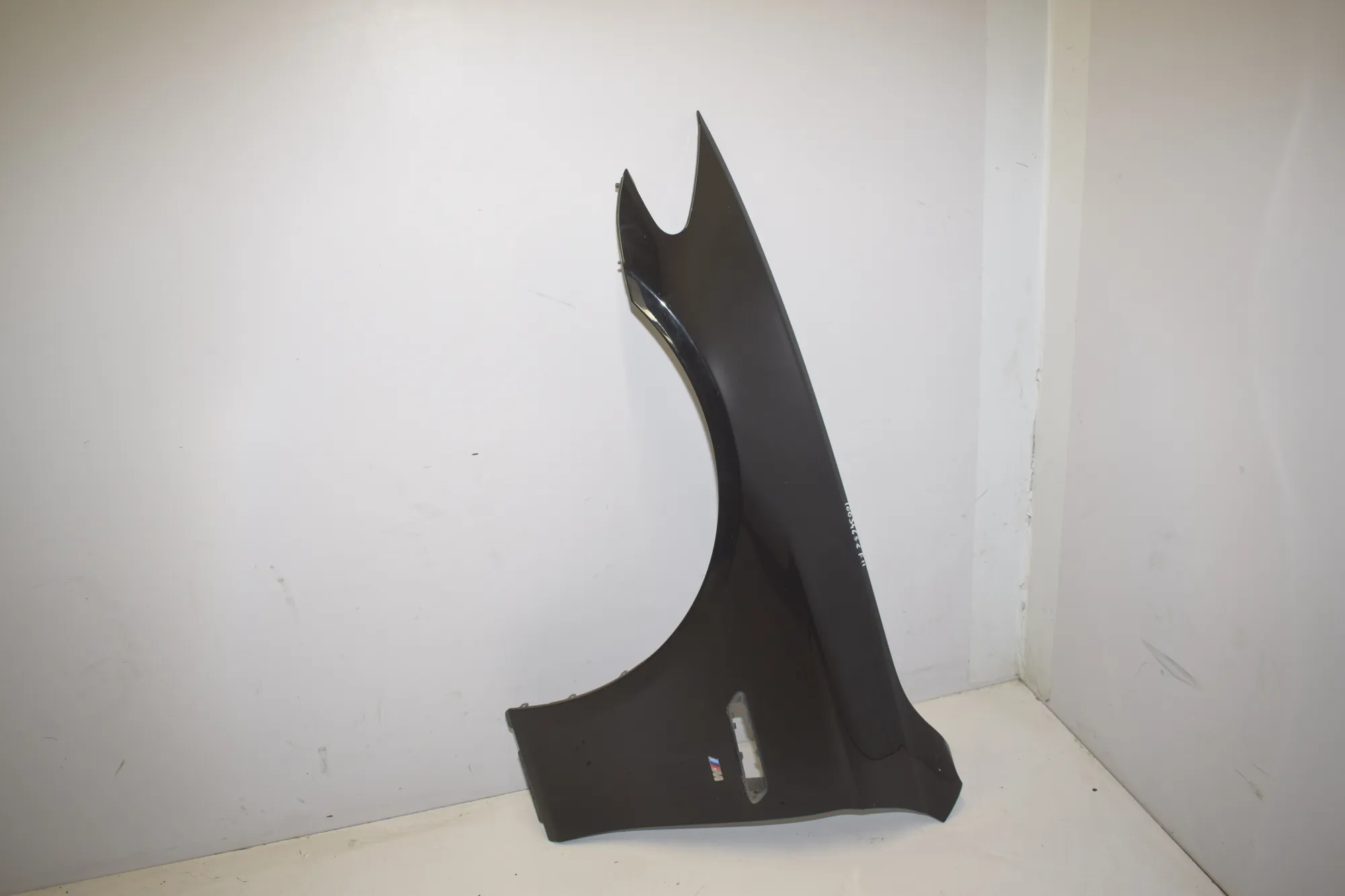Front Left Fender · BMW 5 Touring (F11) BMW 5 Touring (F11) M 550 d xDrive 2015 – 2