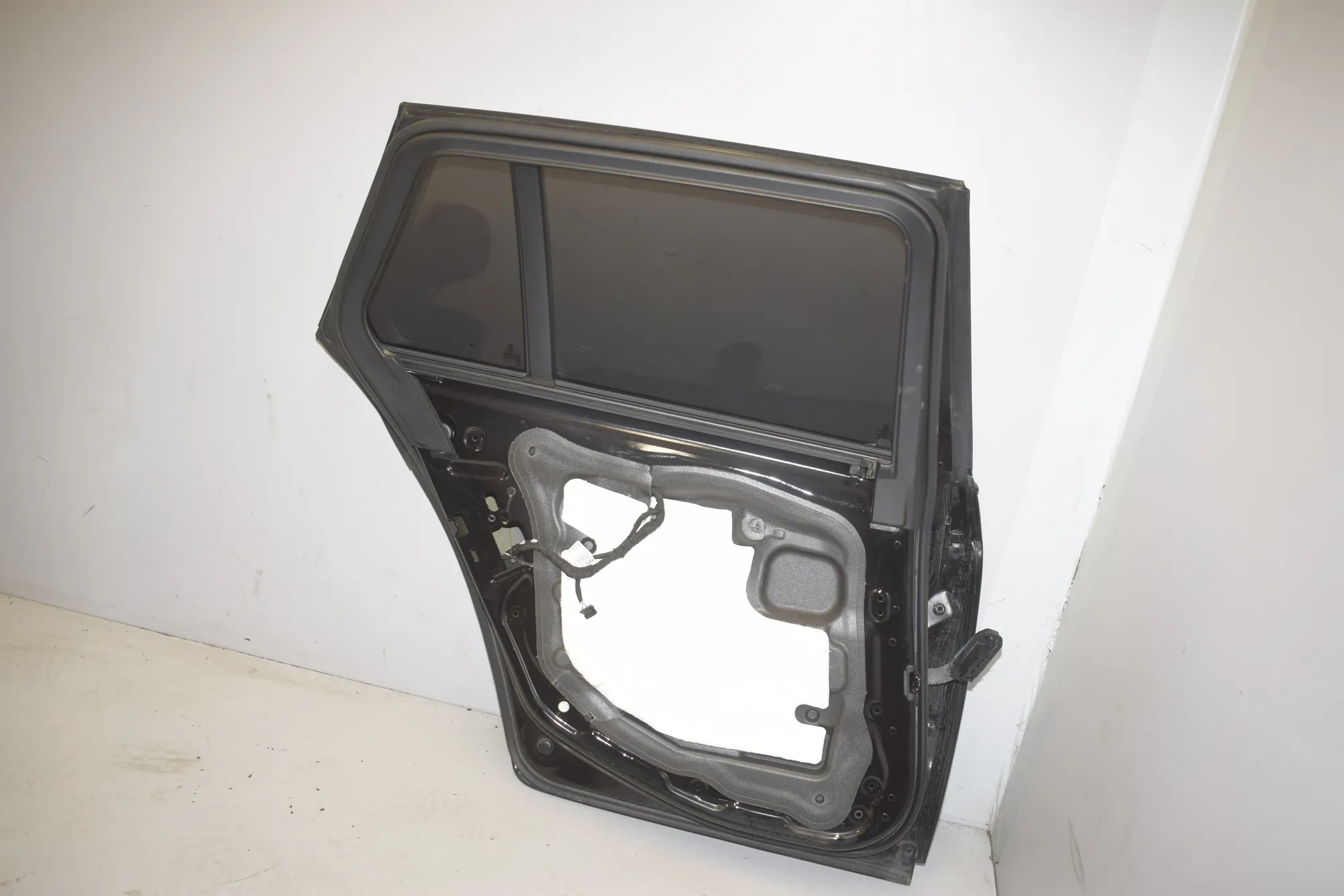 Rear Left Door · BMW 5 Touring (F11) BMW 5 Touring (F11) M 550 d xDrive 2015 – 5