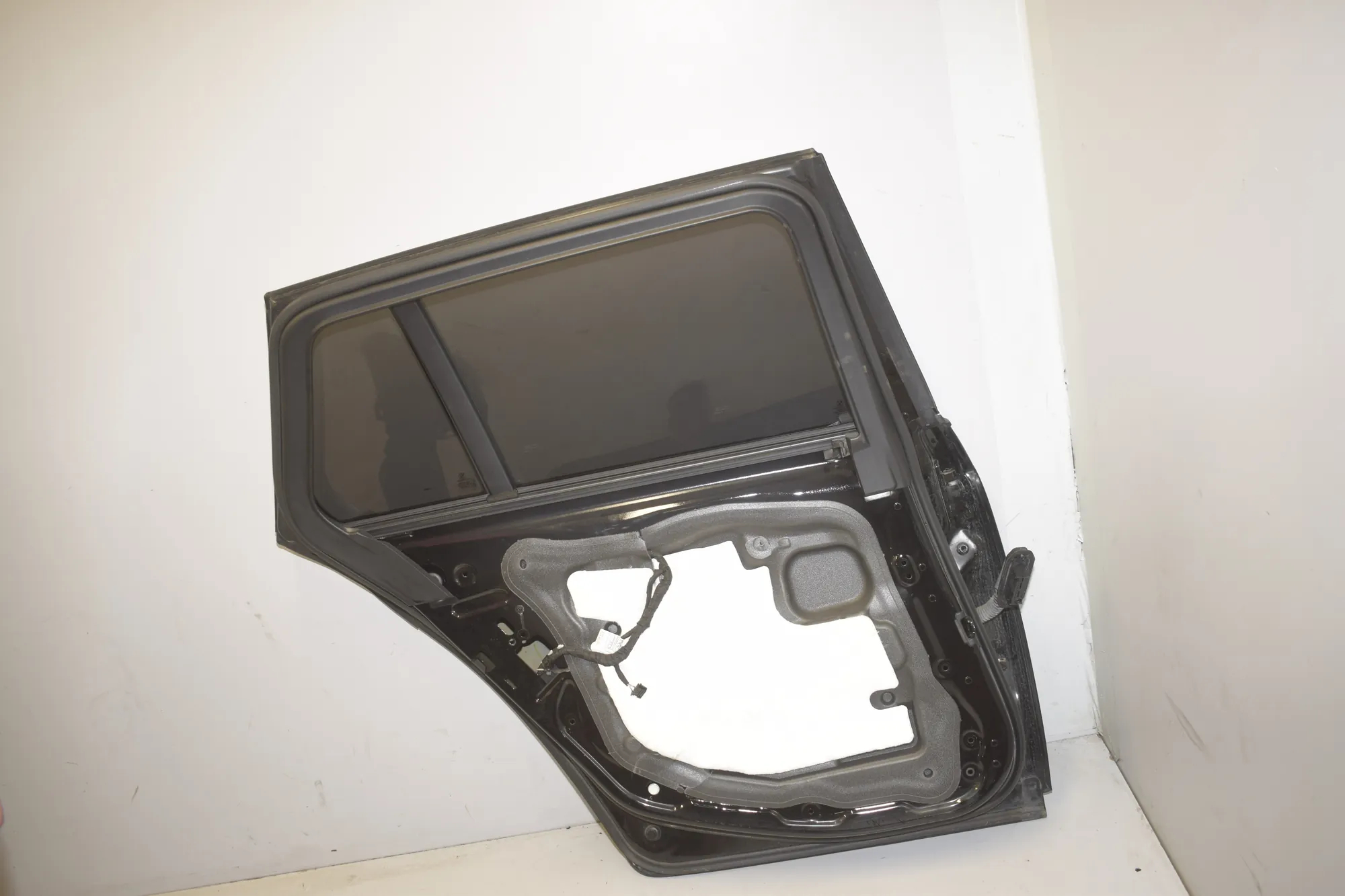 Rear Left Door · BMW 5 Touring (F11) BMW 5 Touring (F11) M 550 d xDrive 2015 – 4