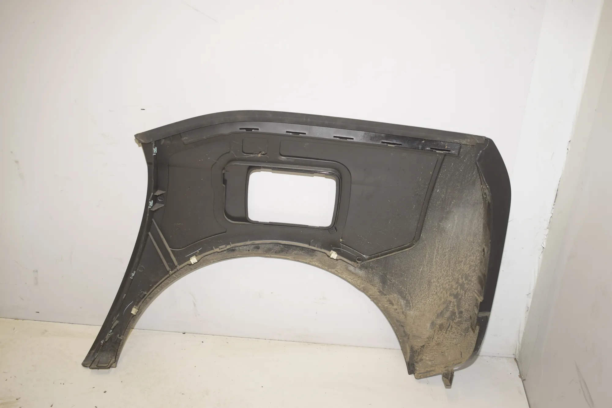 Rear Right Side Wing – OEM 7369572 · BMW i3 (I01) BMW i3 (I01) Electric 2020 – 4