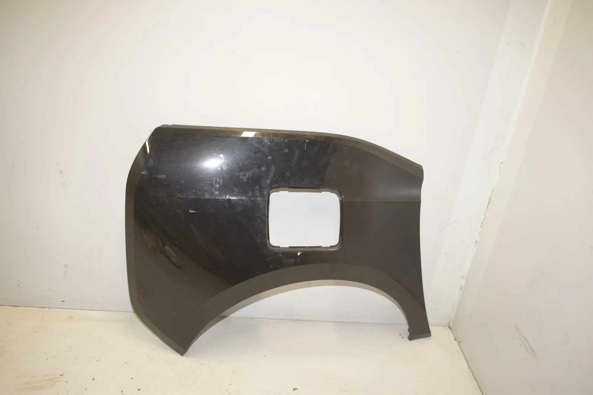 Rear Right Side Wing – OEM 7369572 · BMW i3 (I01) BMW i3 (I01) Electric 2020 – 2