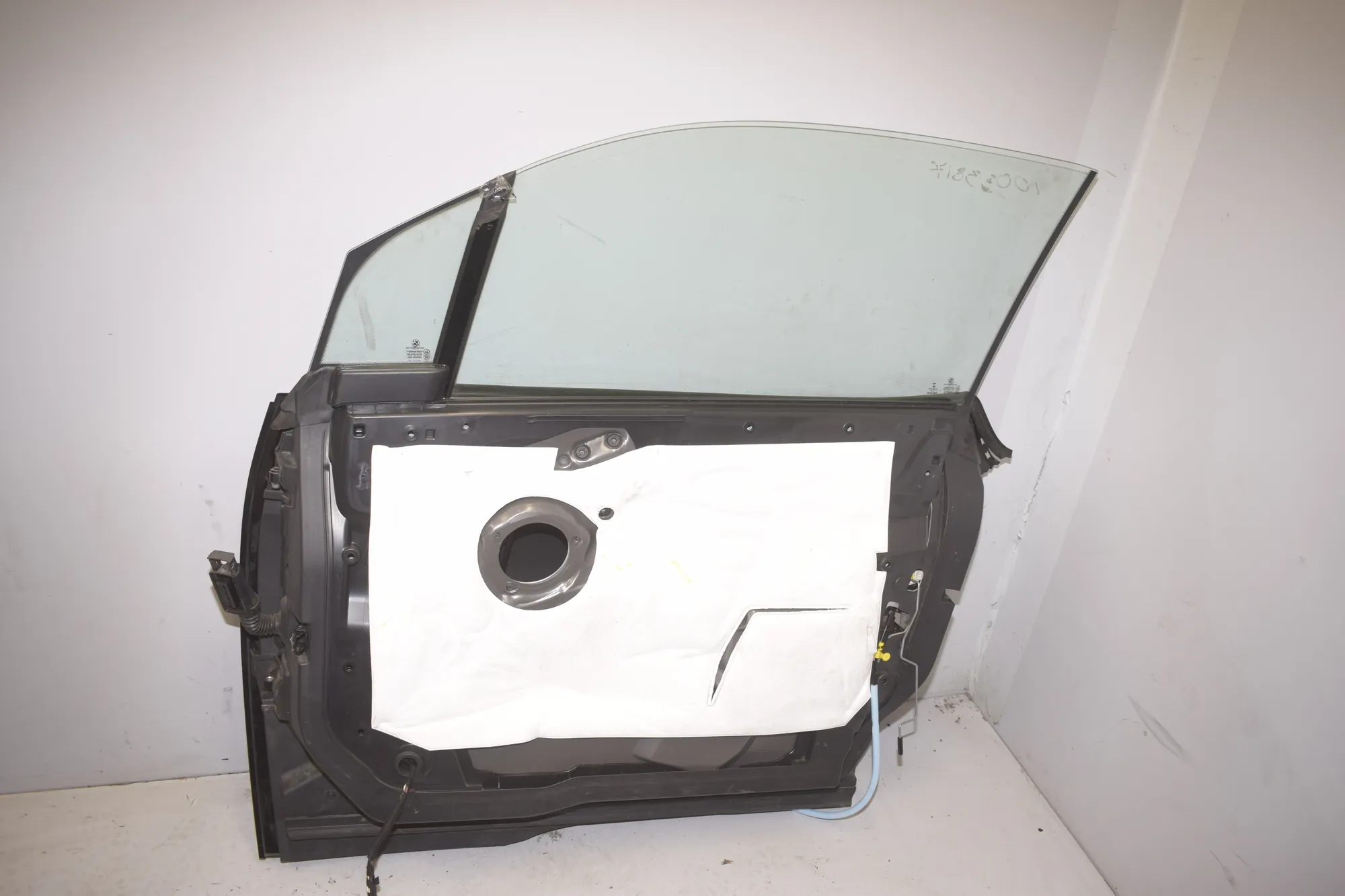 Front Right Door · BMW i3 (I01) BMW i3 (I01) Electric 2020 – 5