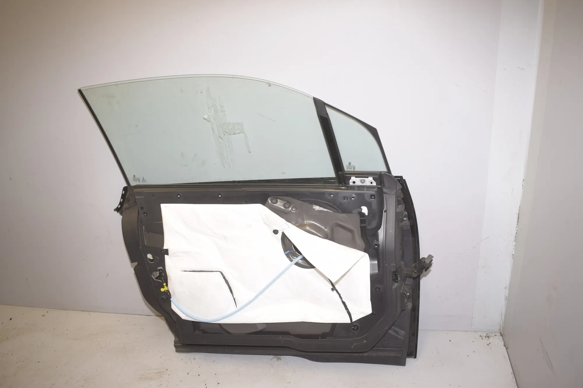 Front Left Door · BMW i3 (I01) BMW i3 (I01) Electric 2020 – 7