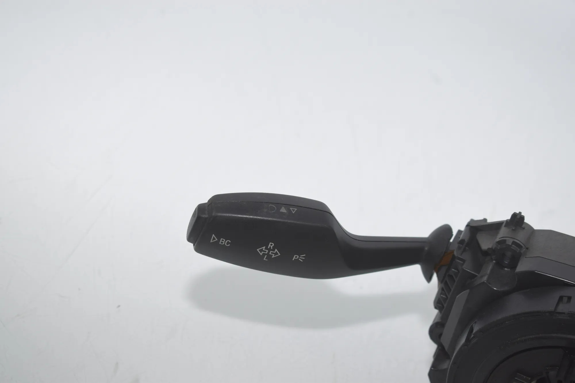 Indicator Wiper Stalk Switch – OEM 9253746 · BMW 3 (F30, F80) BMW 3 (F30, F80) 320 i 2012 – 3