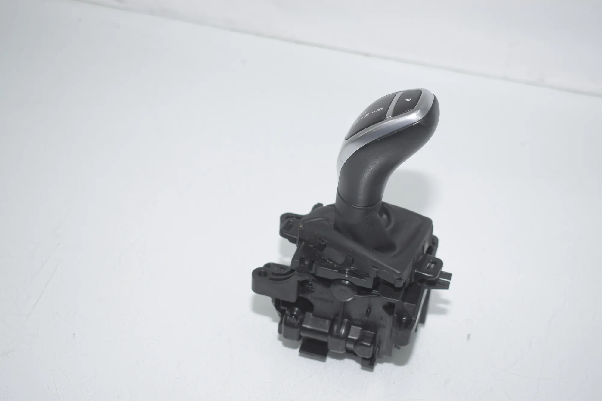 Gear Shifting Mechanism – OEM 9260970 · BMW 3 (F30, F80) BMW 3 (F30, F80) 320 i 2012 – 4