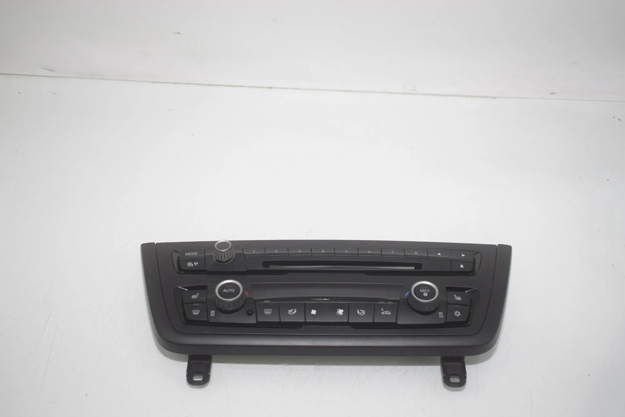 Climate Control Unit – OEM 9261098 · BMW 3 (F30, F80) BMW 3 (F30, F80) 320 i 2012