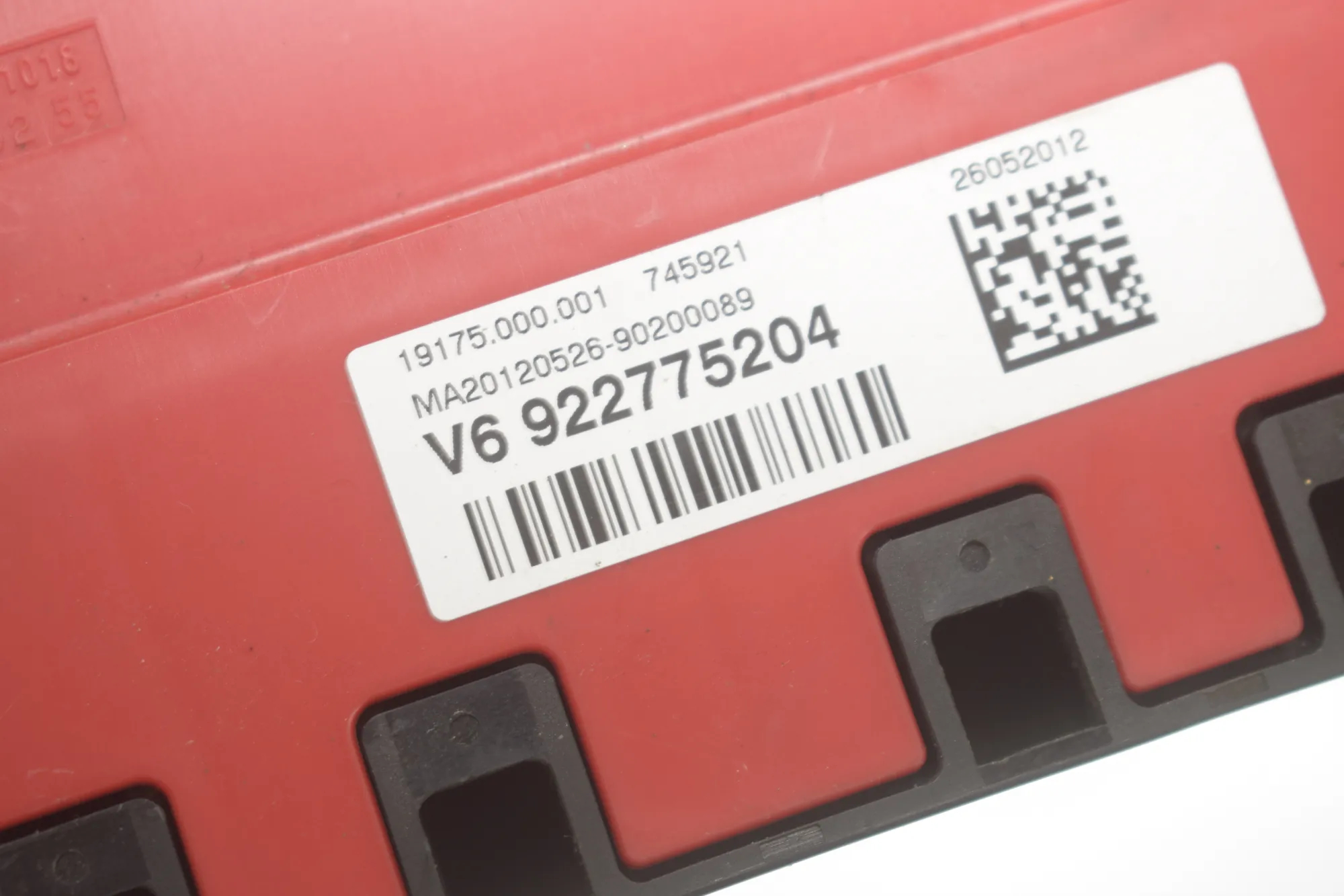 Fuse Box – OEM 9261111 · BMW 3 (F30, F80) BMW 3 (F30, F80) 320 i 2012 – 8