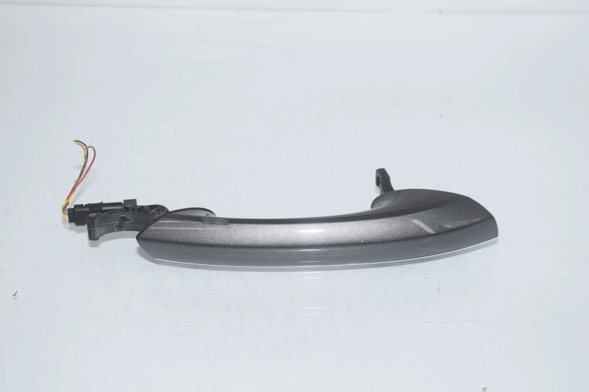 Front Right Door Exterior Handle – OEM 7472790 · BMW 7 (G11, G12) 750 d, Ld xDrive 2016