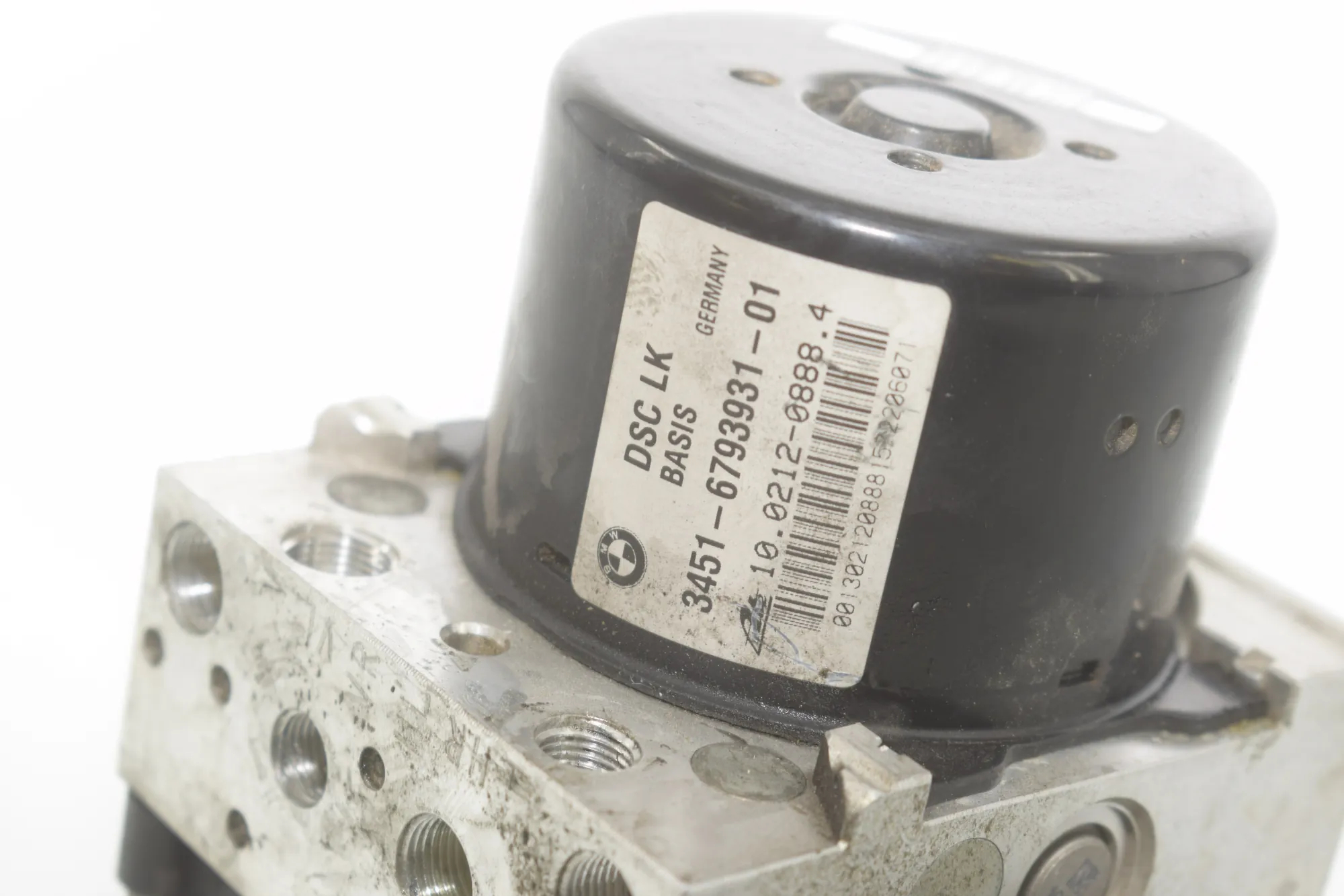 ABS Pump – OEM 6793931 · BMW 3 (F30, F80) BMW 3 (F30, F80) 320 i 2012 – 6