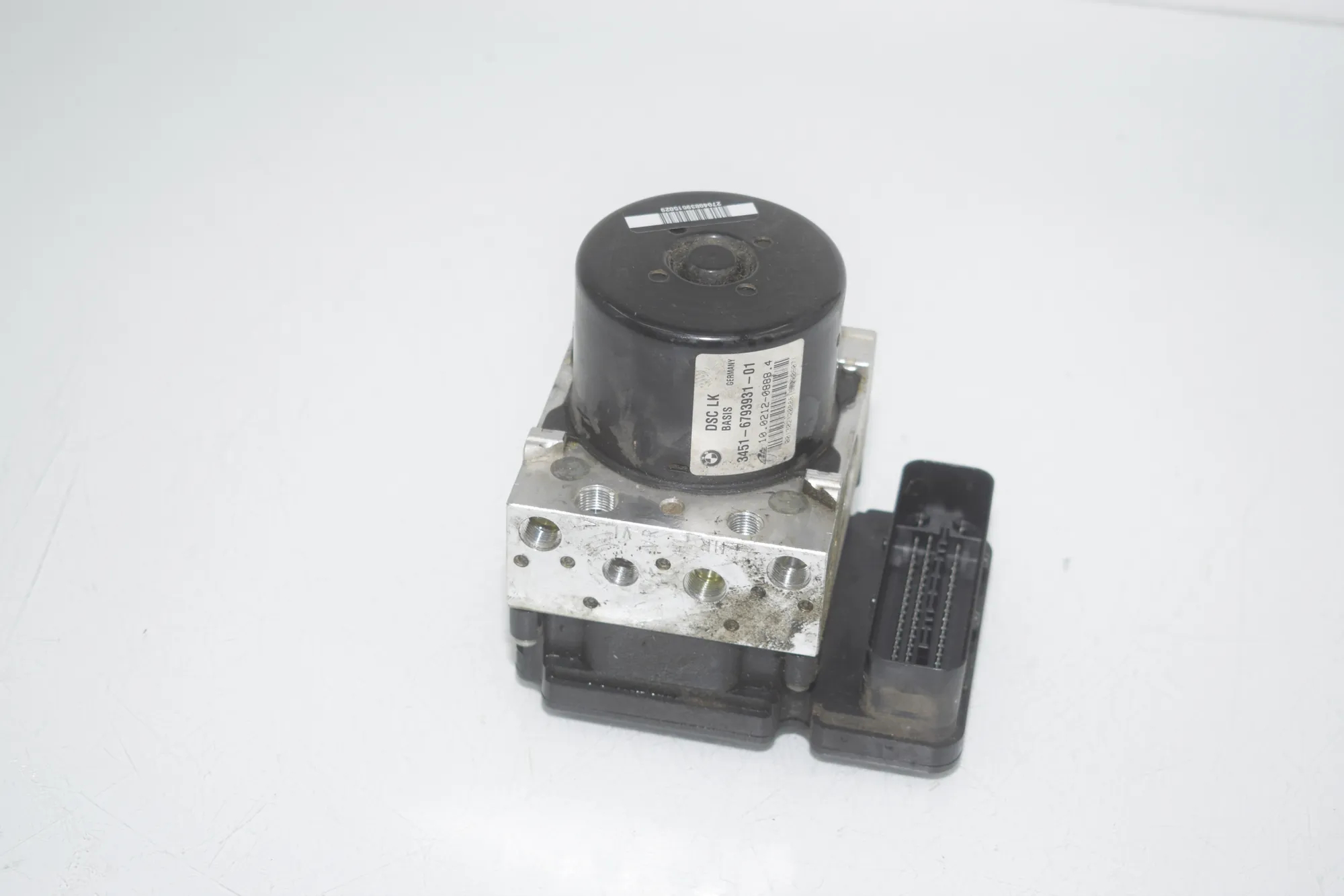 ABS Pump – OEM 6793931 · BMW 3 (F30, F80) BMW 3 (F30, F80) 320 i 2012 – 2