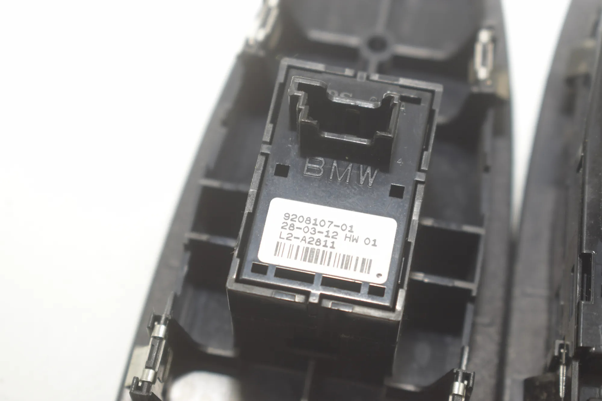 Switches – OEM 9252912 · BMW 3 (F30, F80) BMW 3 (F30, F80) 320 i 2012 – 6