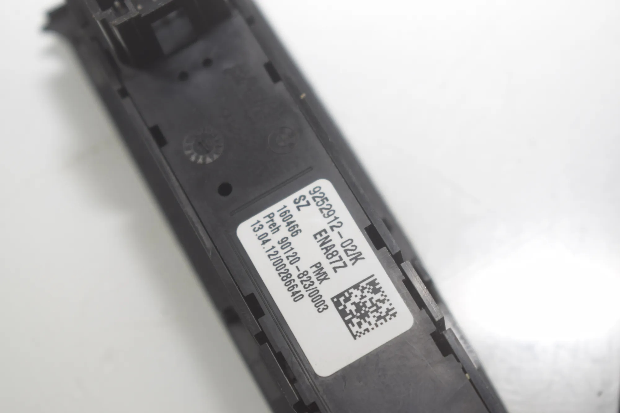 Switches – OEM 9252912 · BMW 3 (F30, F80) BMW 3 (F30, F80) 320 i 2012 – 5