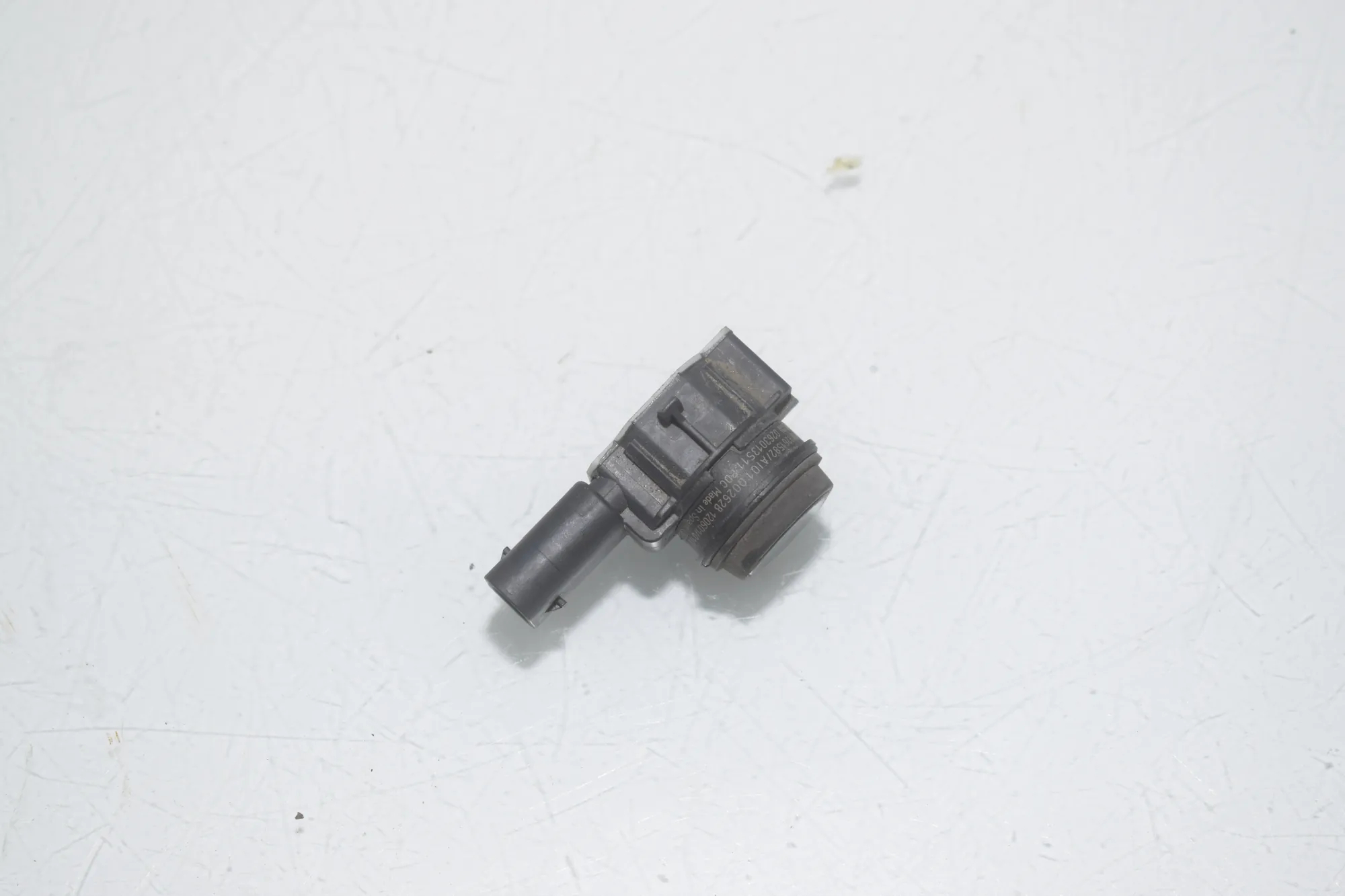 PDC Parking Sensor – OEM 9261582 · BMW 3 (F30, F80) BMW 3 (F30, F80) 320 i 2012 – 2