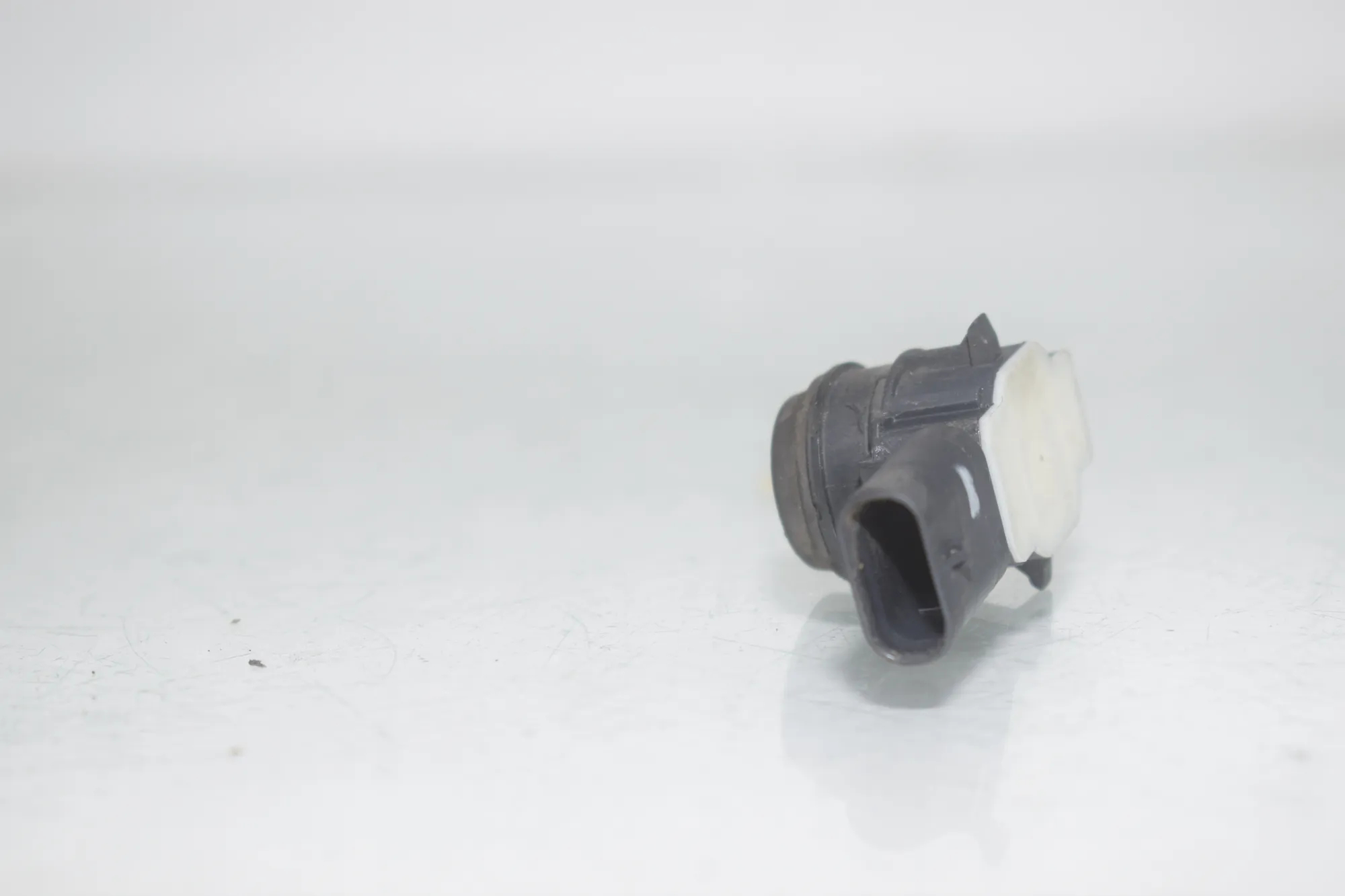 PDC Parking Sensor – OEM 9261582 · BMW 3 (F30, F80) BMW 3 (F30, F80) 320 i 2012 – 5