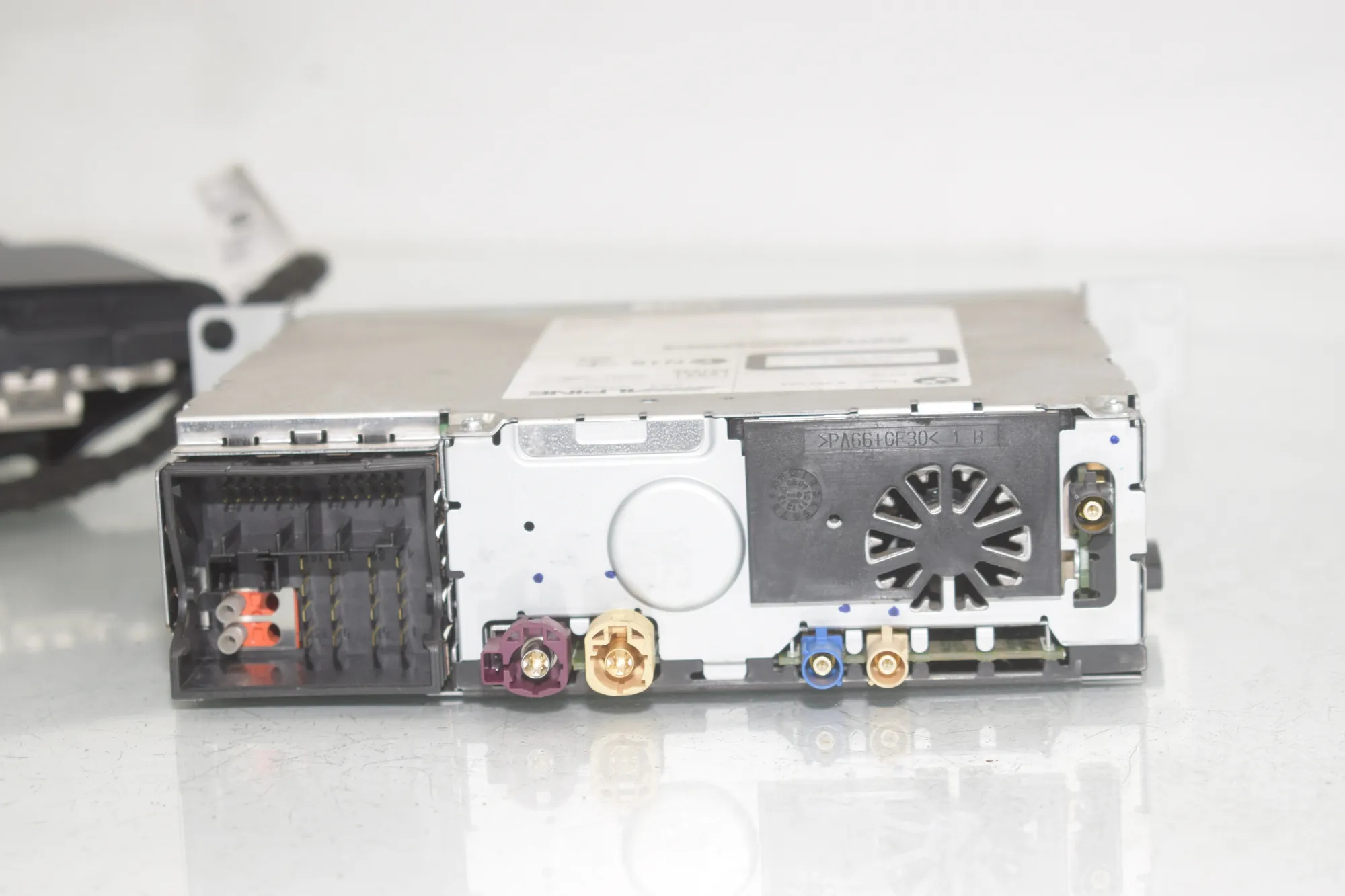 Navigation System – OEM 9267955 · BMW 3 (F30, F80) BMW 3 (F30, F80) 320 i 2012 – 9