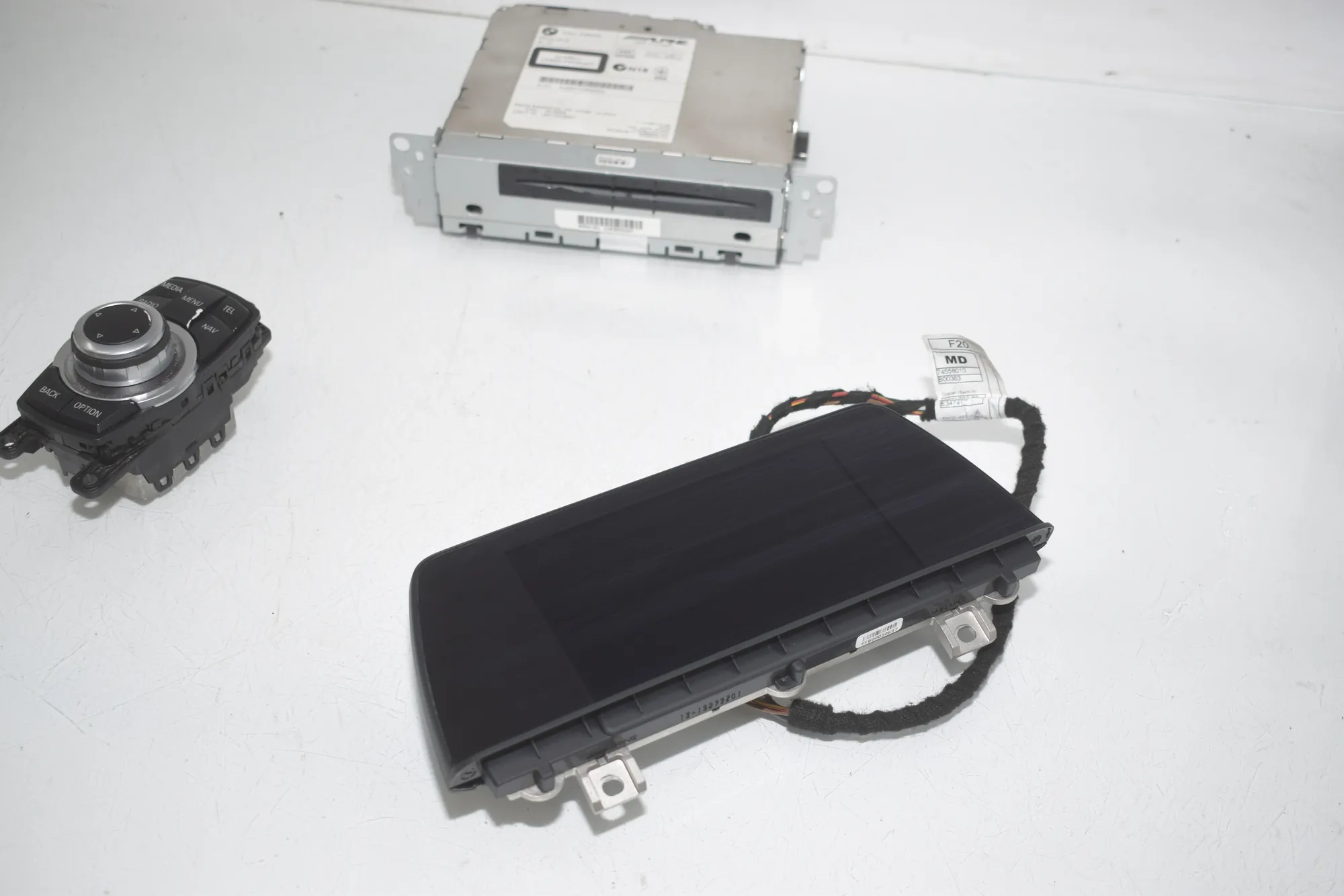 Navigation System – OEM 9267955 · BMW 3 (F30, F80) BMW 3 (F30, F80) 320 i 2012 – 6