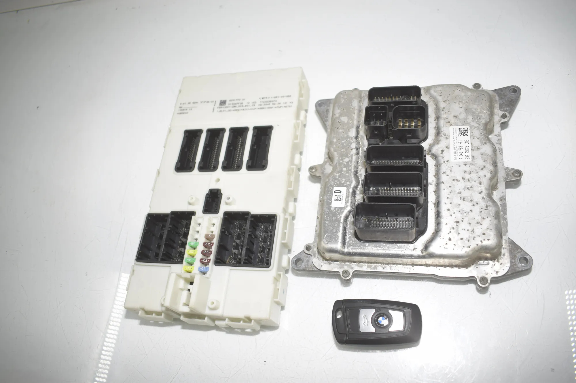 Engine Ignition ECU Set – OEM 9291773 · BMW 3 (F30, F80) BMW 3 (F30, F80) 320 i 2012 – 2