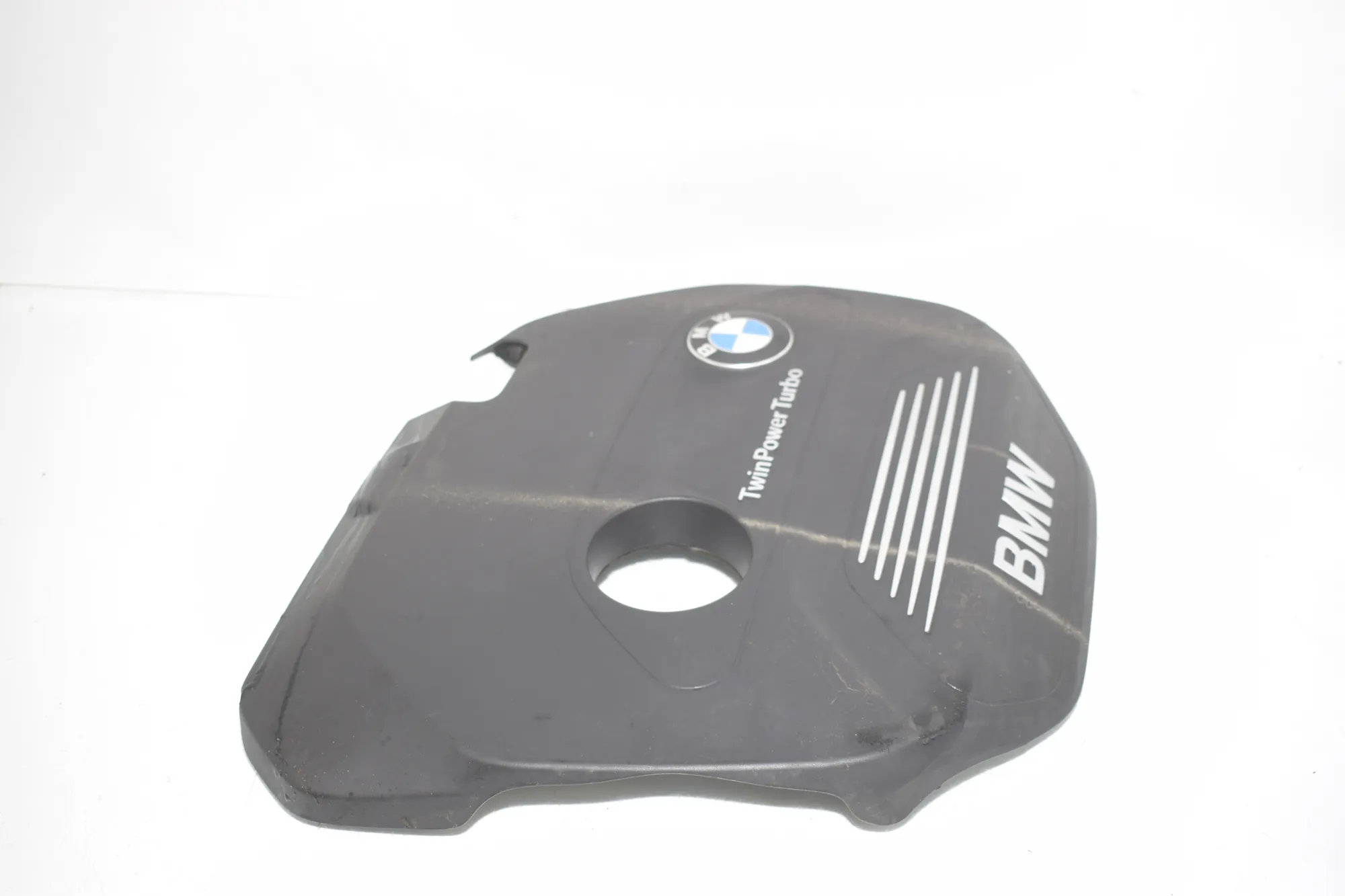 Engine Cover – OEM 8601632 · BMW 2 Active Tourer (F45) BMW 2 Active Tourer (F45) 216 i 2017 – 2