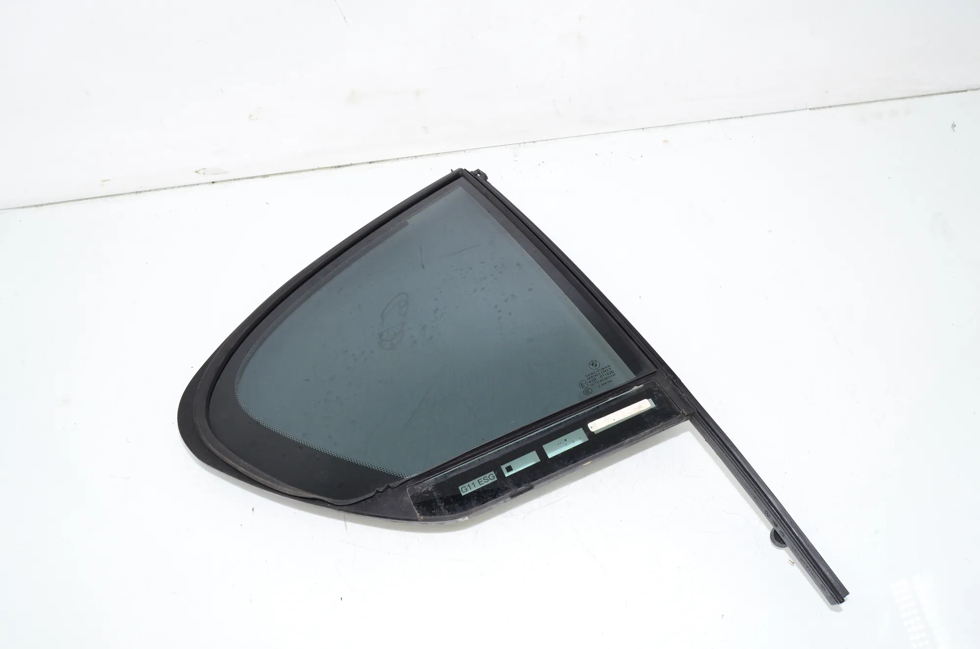 Rear Right Quarter Window – OEM 7355538 · BMW 7 (G11, G12) 750 d, Ld xDrive 2016