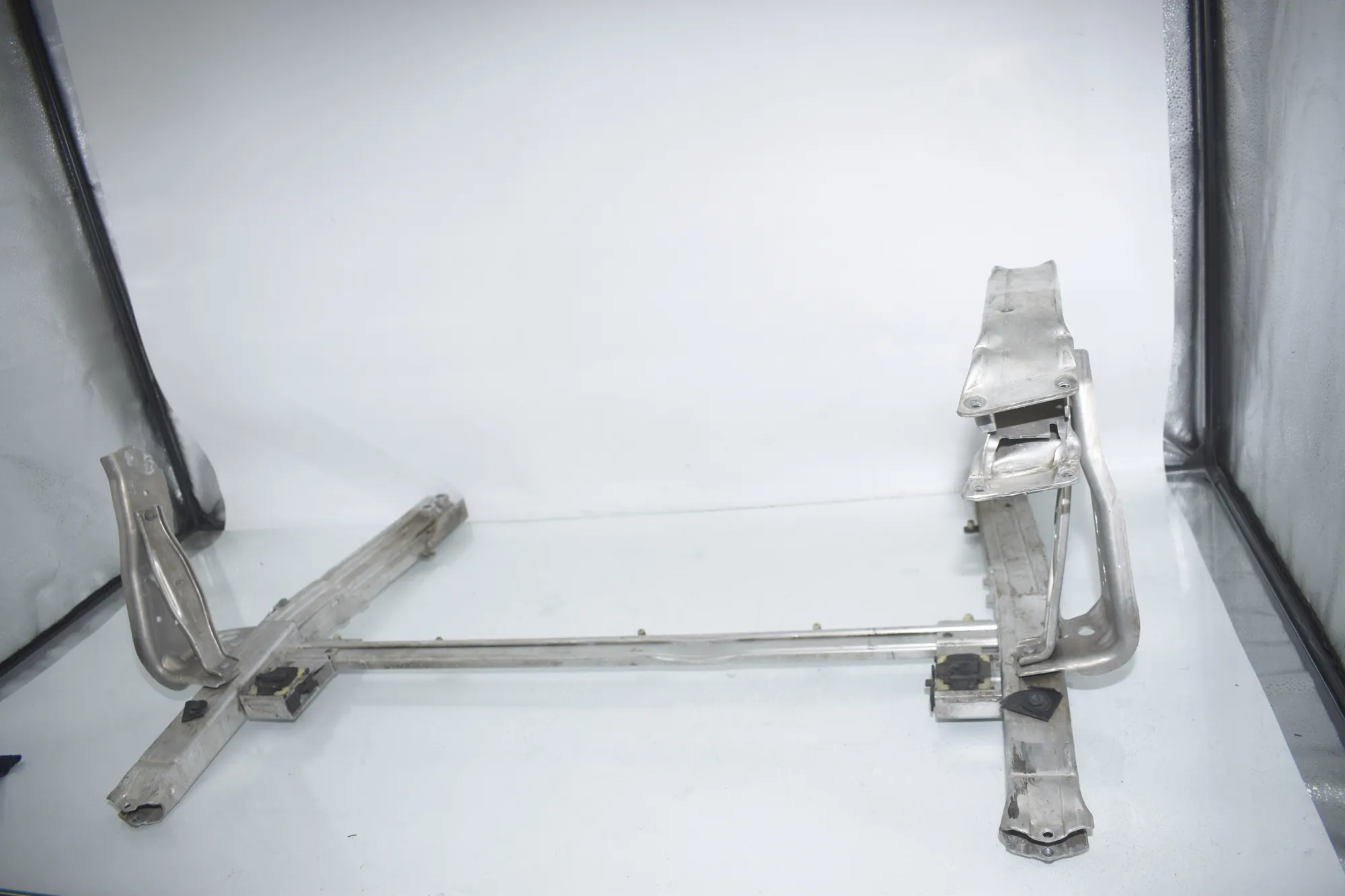 Other Body Parts – OEM 7301605 · BMW 2 Active Tourer (F45) BMW 2 Active Tourer (F45) 216 i 2017 – 4