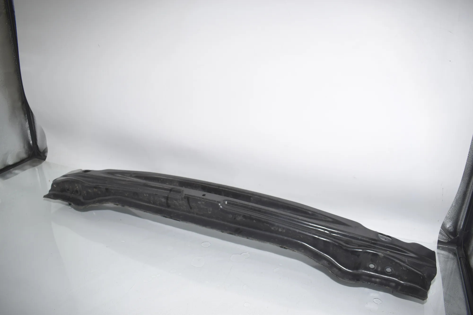 Rear Crash Reinforcement Bar – OEM 7296780 · BMW i3 (I01) BMW i3 (I01) Electric 2020 – 2