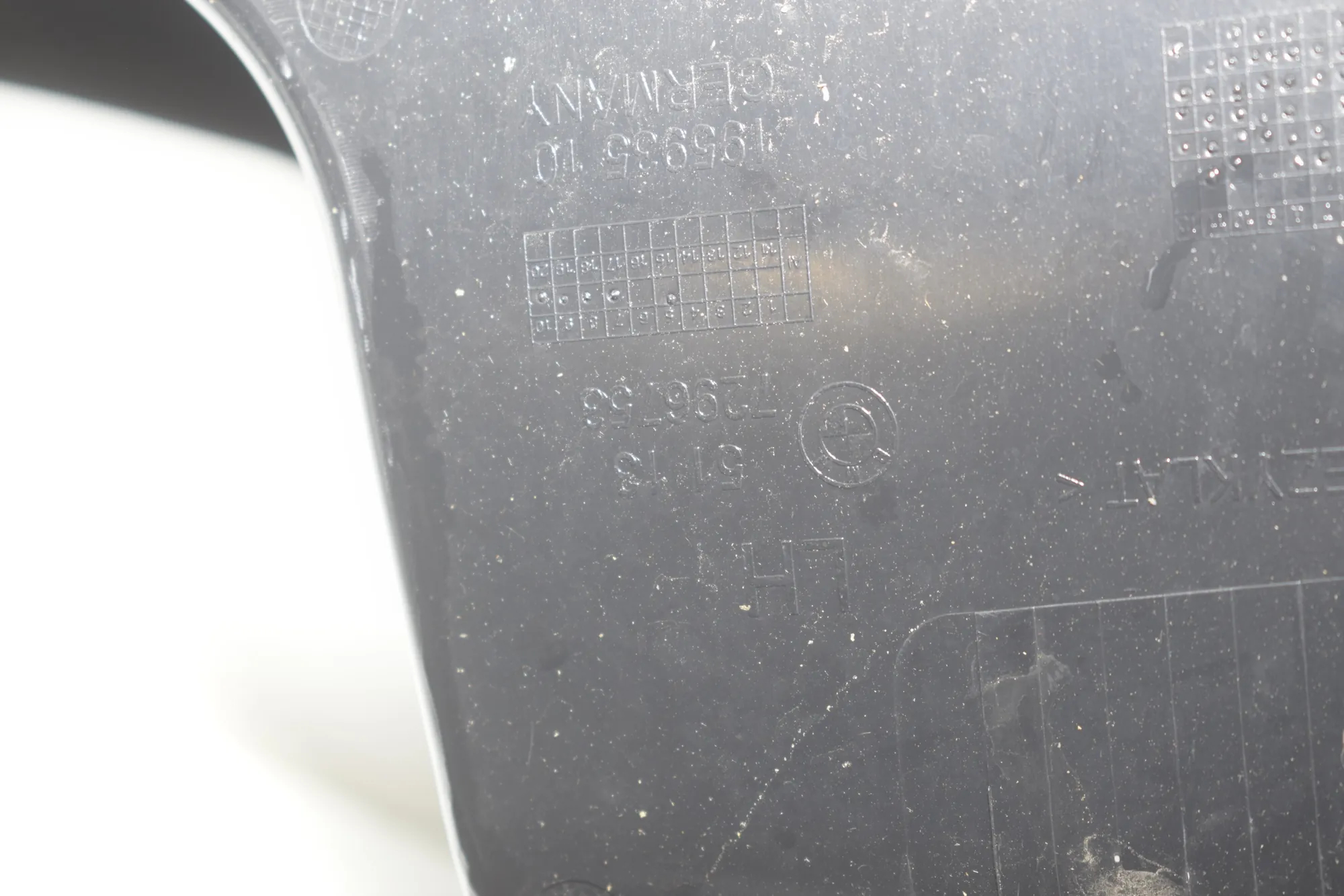 Rear Right Bumper Bracket – OEM 7296753 · BMW i3 (I01) BMW i3 (I01) Electric 2020 – 3