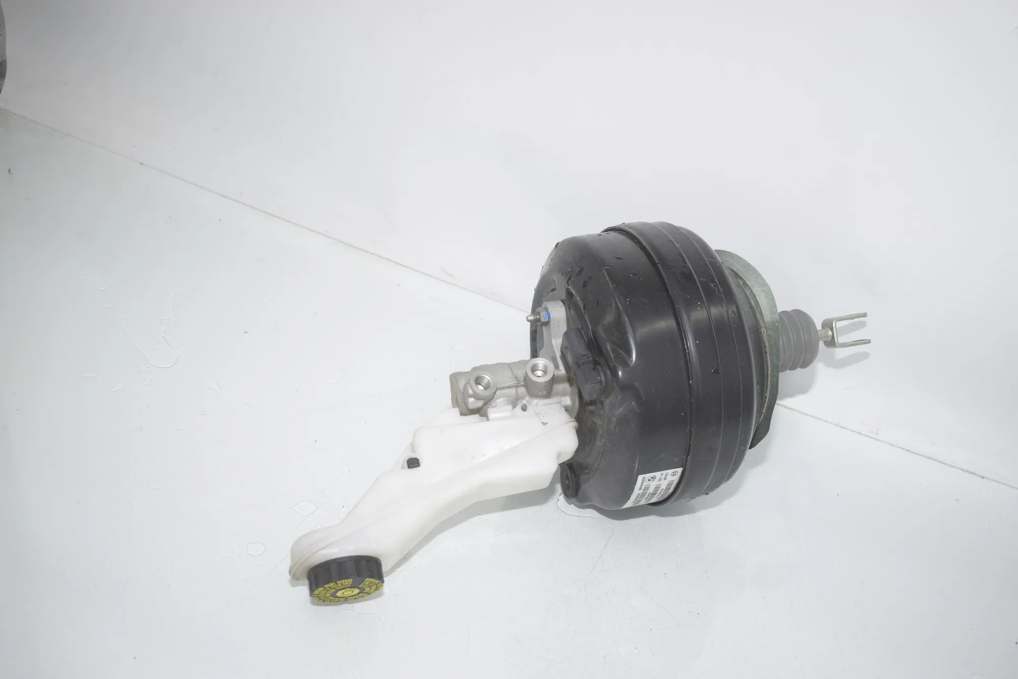 Brake Servo Booster – OEM 6799928 · BMW i3 (I01) BMW i3 (I01) Electric 2020 – 3