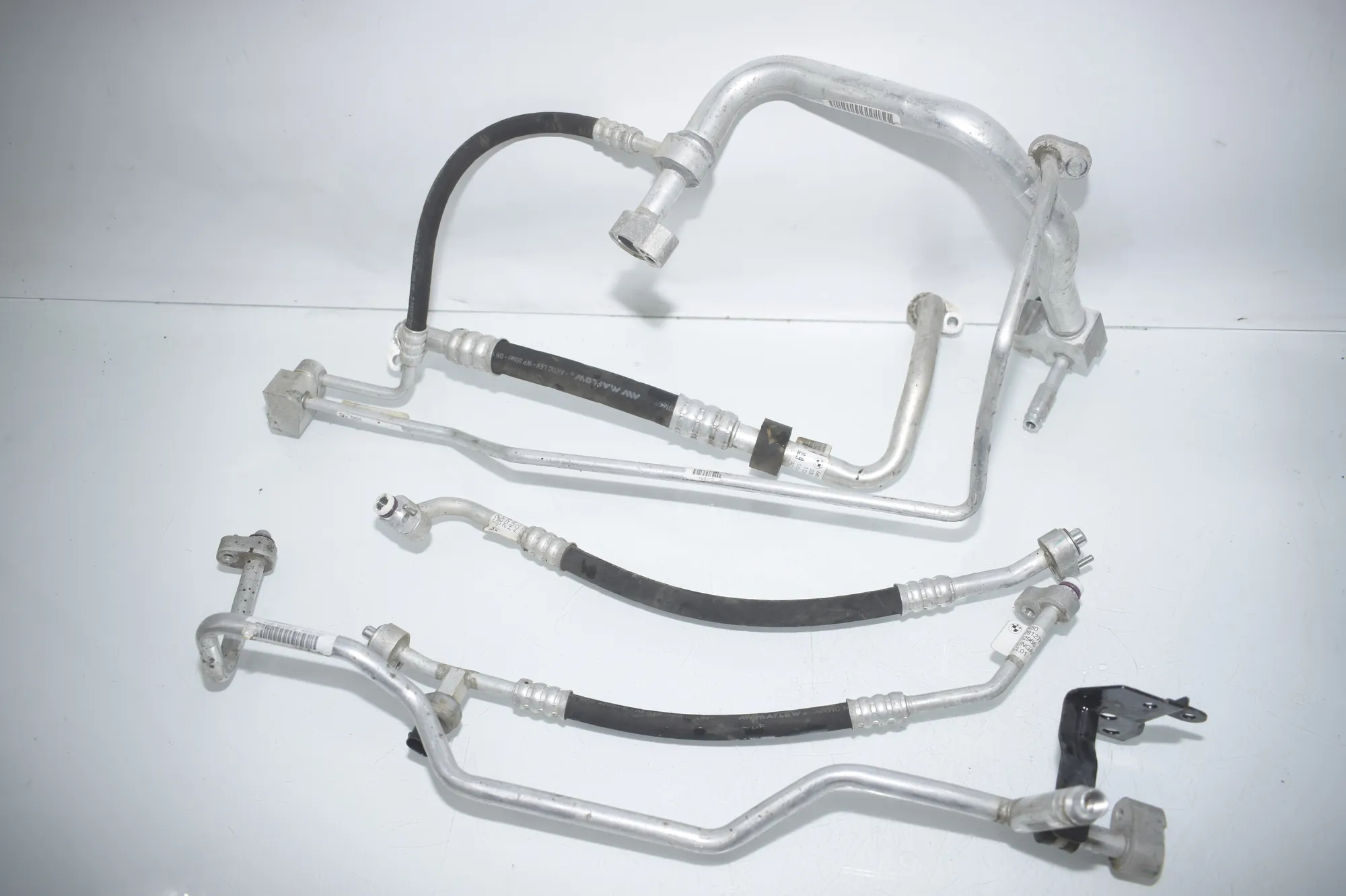 A/C Air Con Hose Pipe – OEM 9291276 · BMW i3 (I01) BMW i3 (I01) Electric 2020 – 4