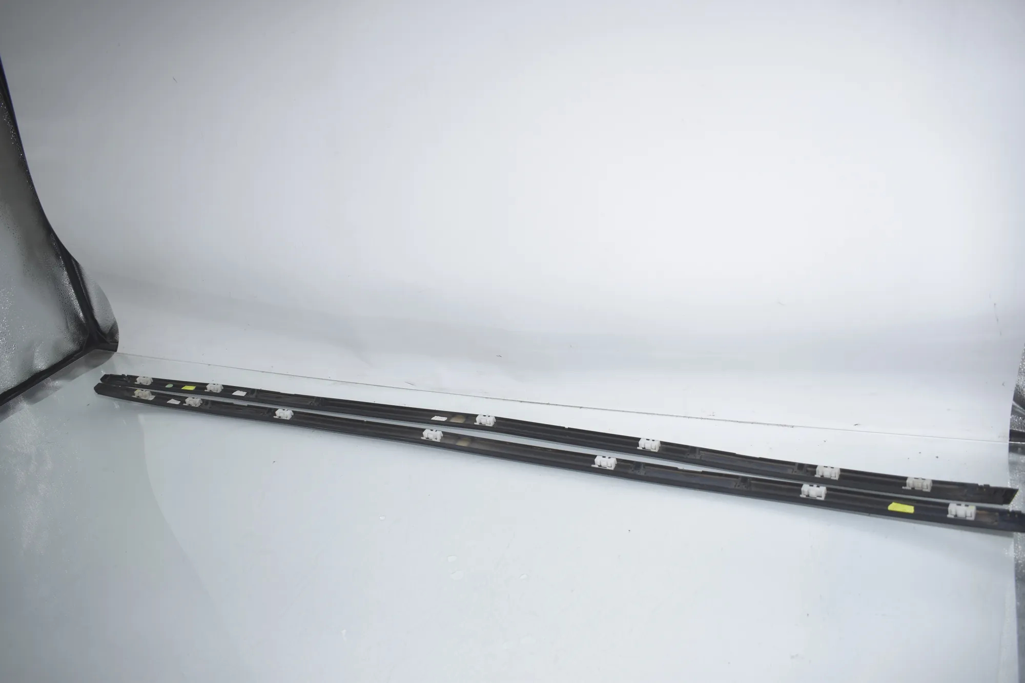 Left Side Roof Strip Trim – OEM 7312617 · BMW 3 (F30, F80) BMW 3 (F30, F80) 320 i 2012 – 4