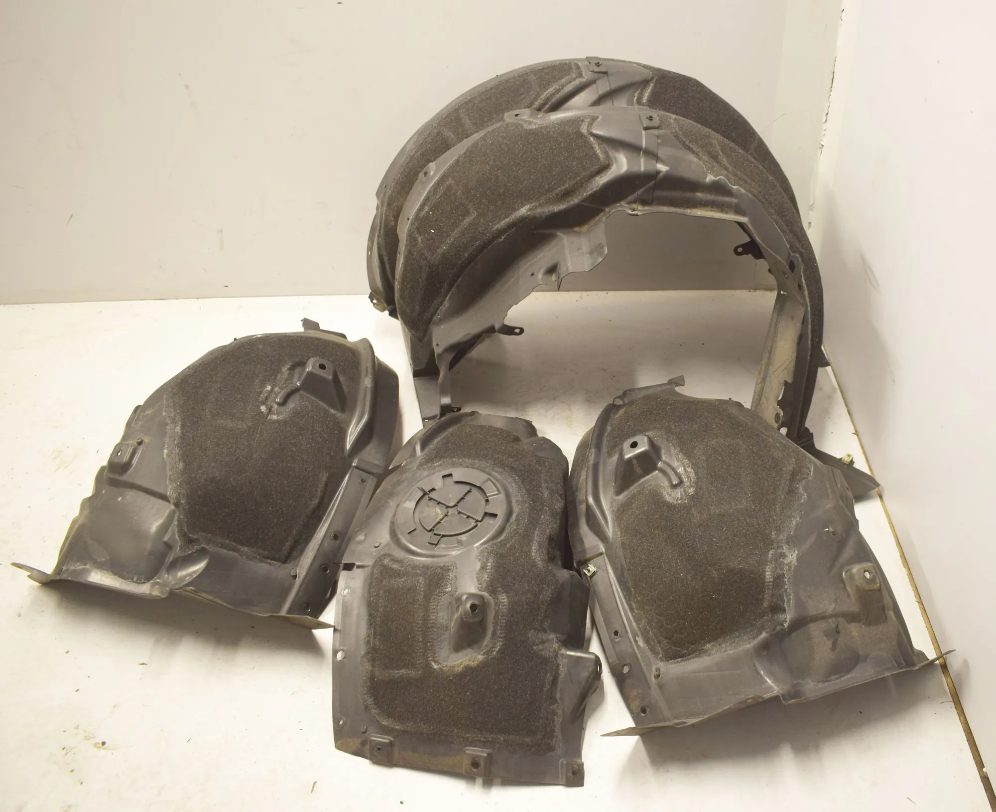Rear Left Arch Liner – OEM 7394078 · BMW i3 (I01) BMW i3 (I01) Electric 2020 – 4