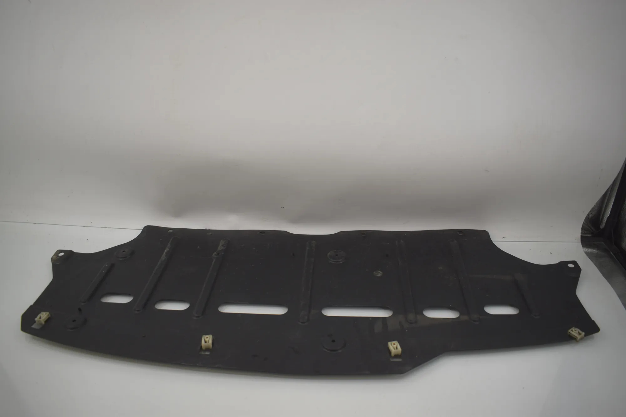Engine Cover – OEM 7255135 · BMW i3 (I01) BMW i3 (I01) Electric 2020 – 2