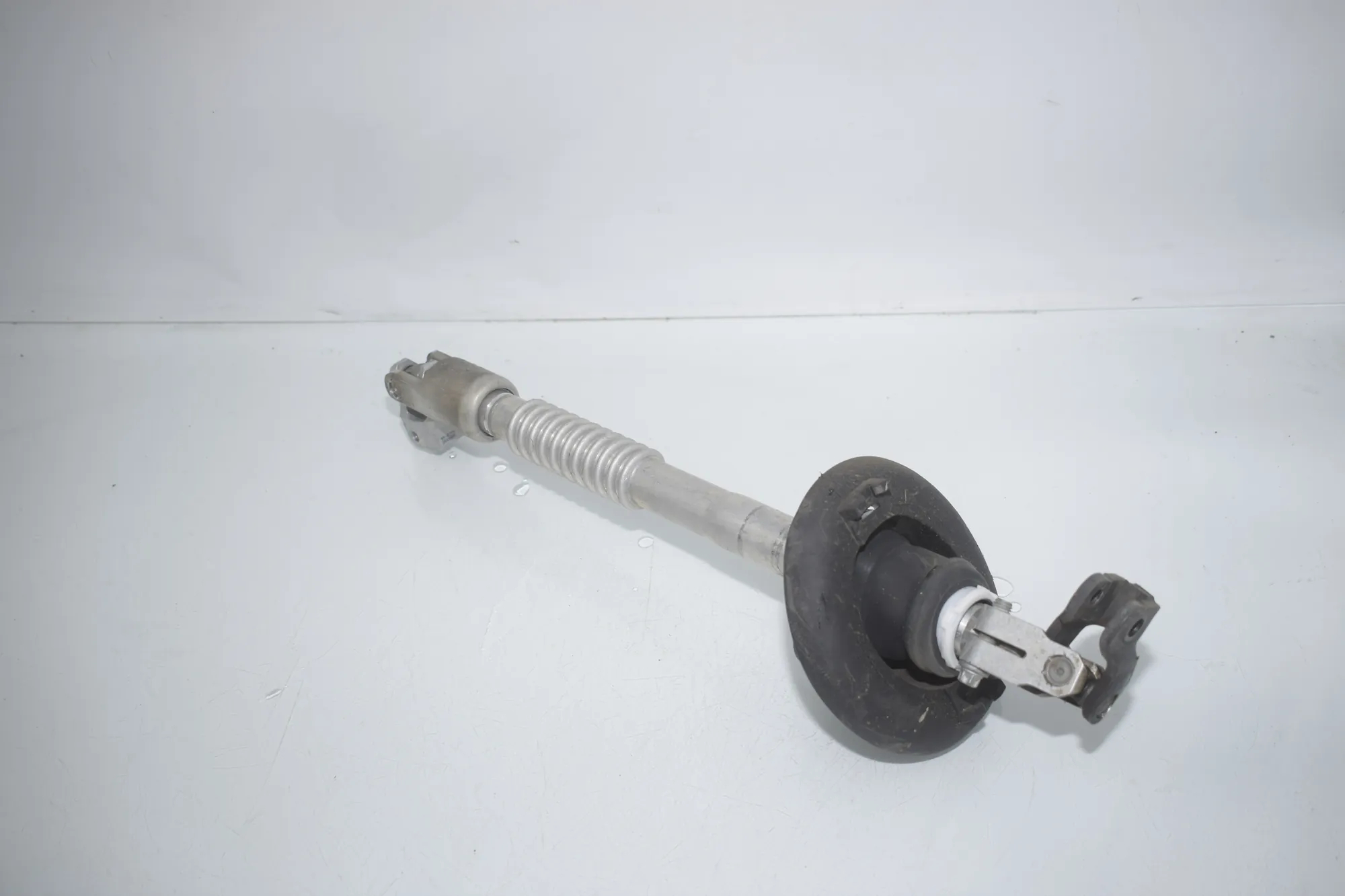 Steering Column Shaft Joint – OEM 6864556 · BMW i3 (I01) BMW i3 (I01) Electric 2020 – 2