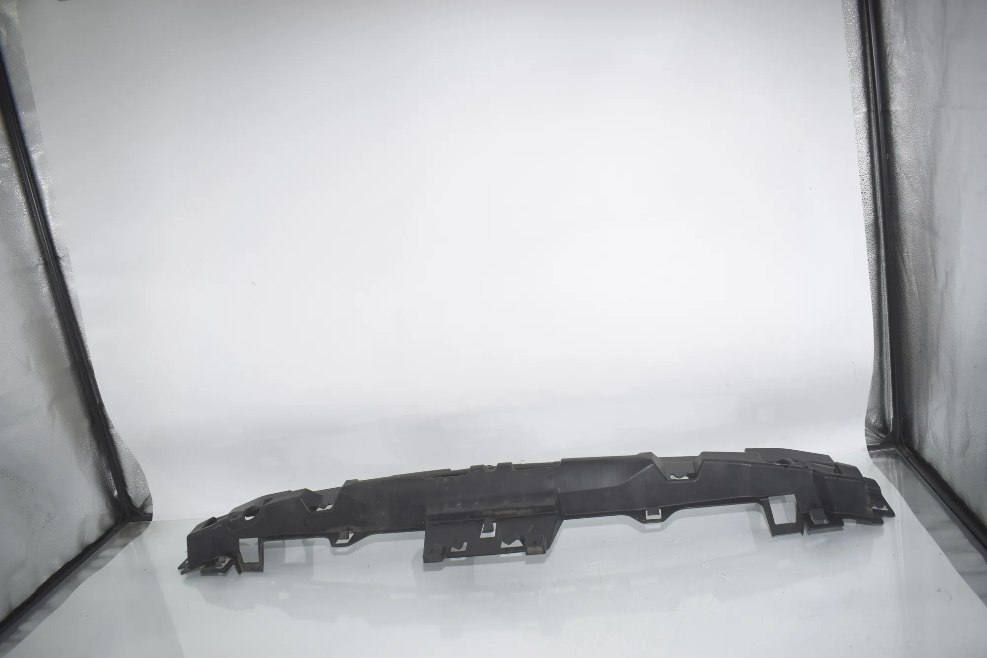 Rear Bumper Middle Bracket – OEM 7462344 · BMW i3 (I01) BMW i3 (I01) Electric 2020