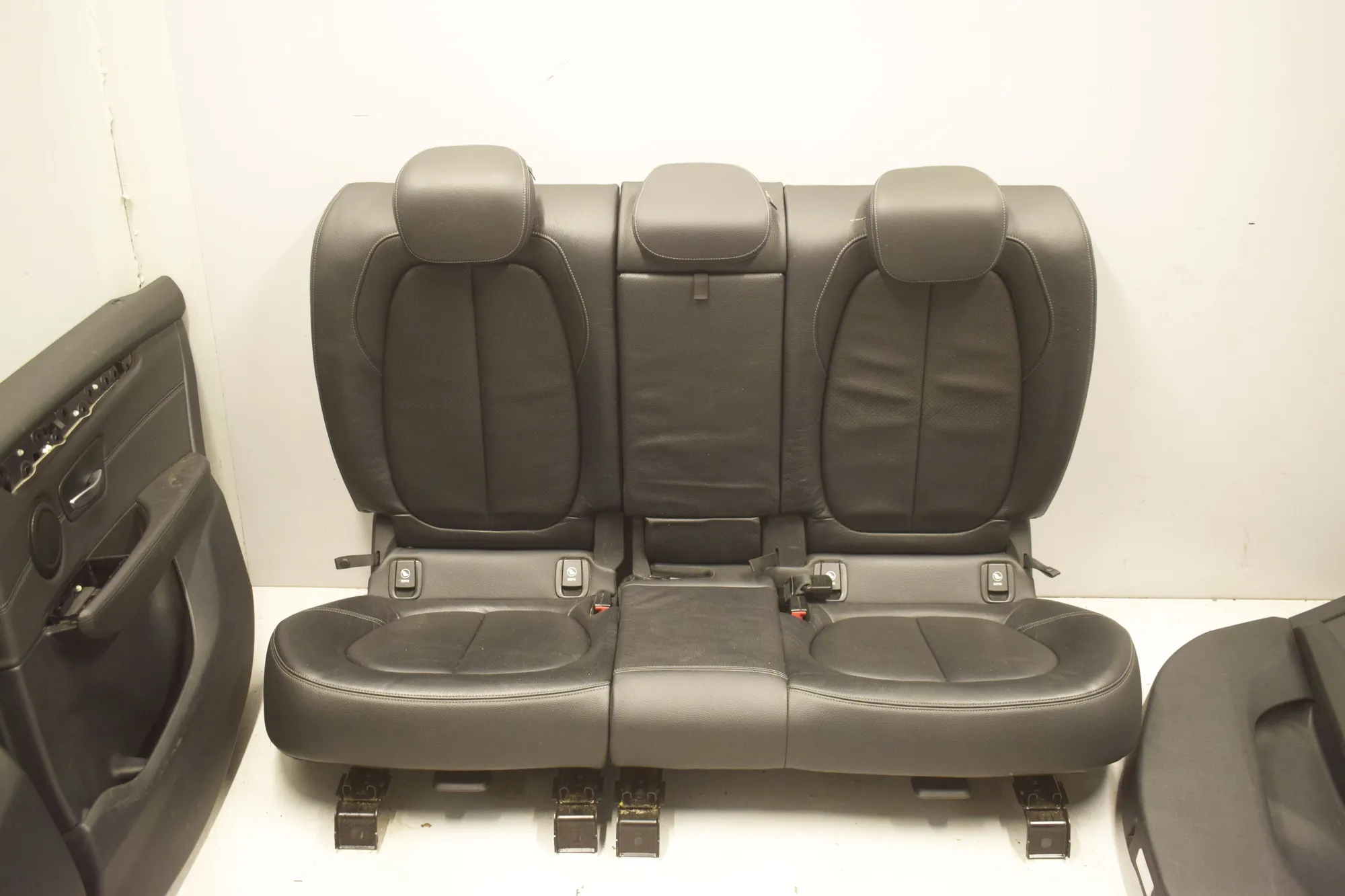 Seat set · BMW 2 Active Tourer (F45) BMW 2 Active Tourer (F45) 216 i 2017 – 6